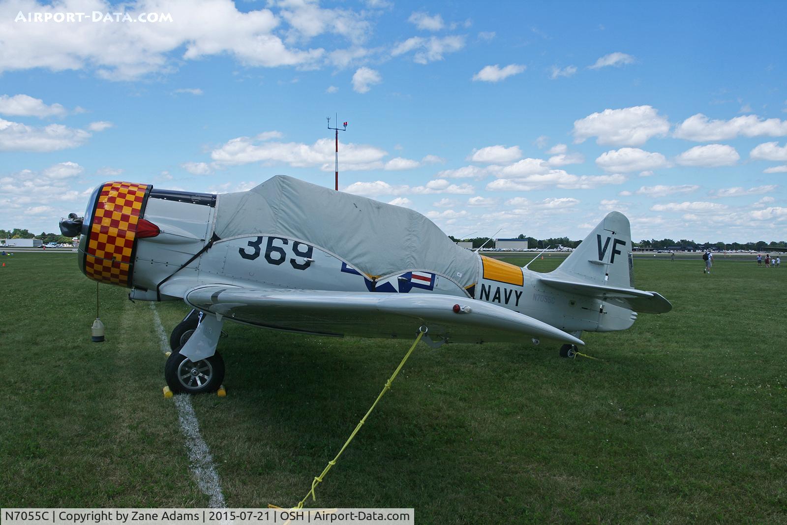 N7055C, 1944 North American SNJ-5 Texan C/N 84-895, 2015 EAA AirVenture - Oshkosh, Wisconsin