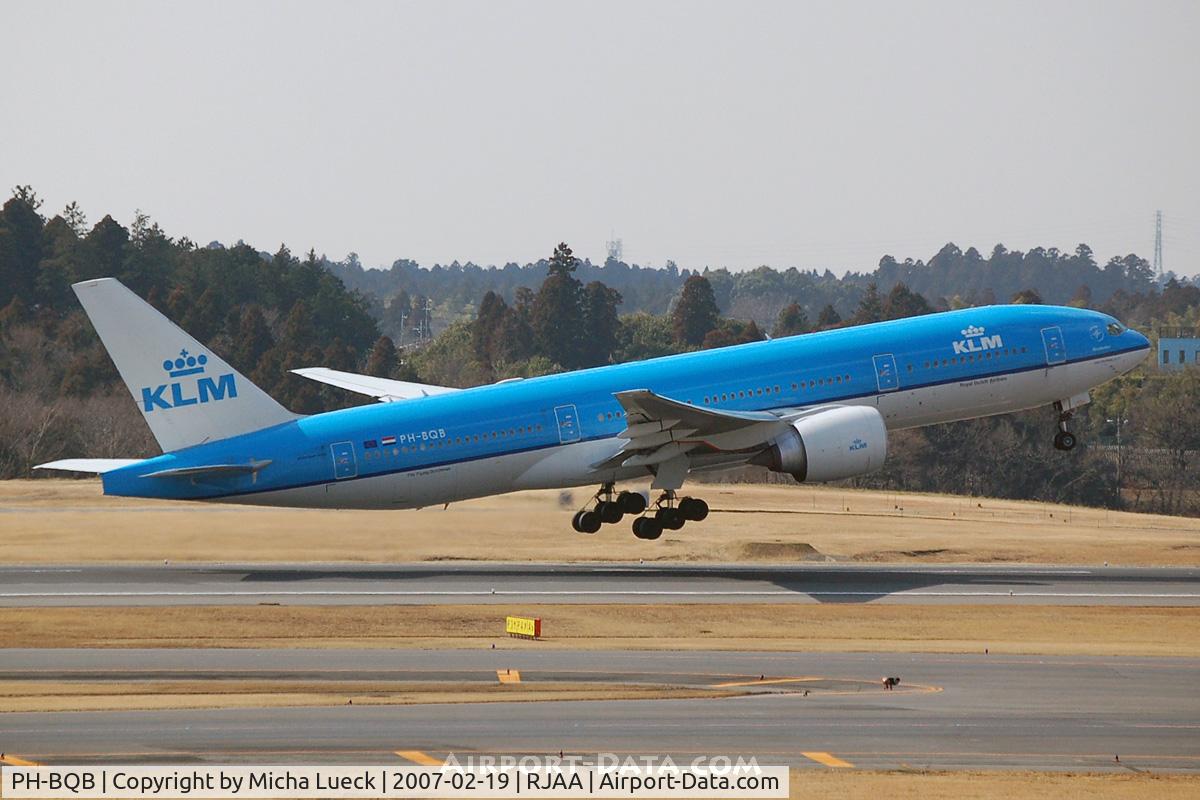 PH-BQB, 2003 Boeing 777-206/ER C/N 33712, At Narita