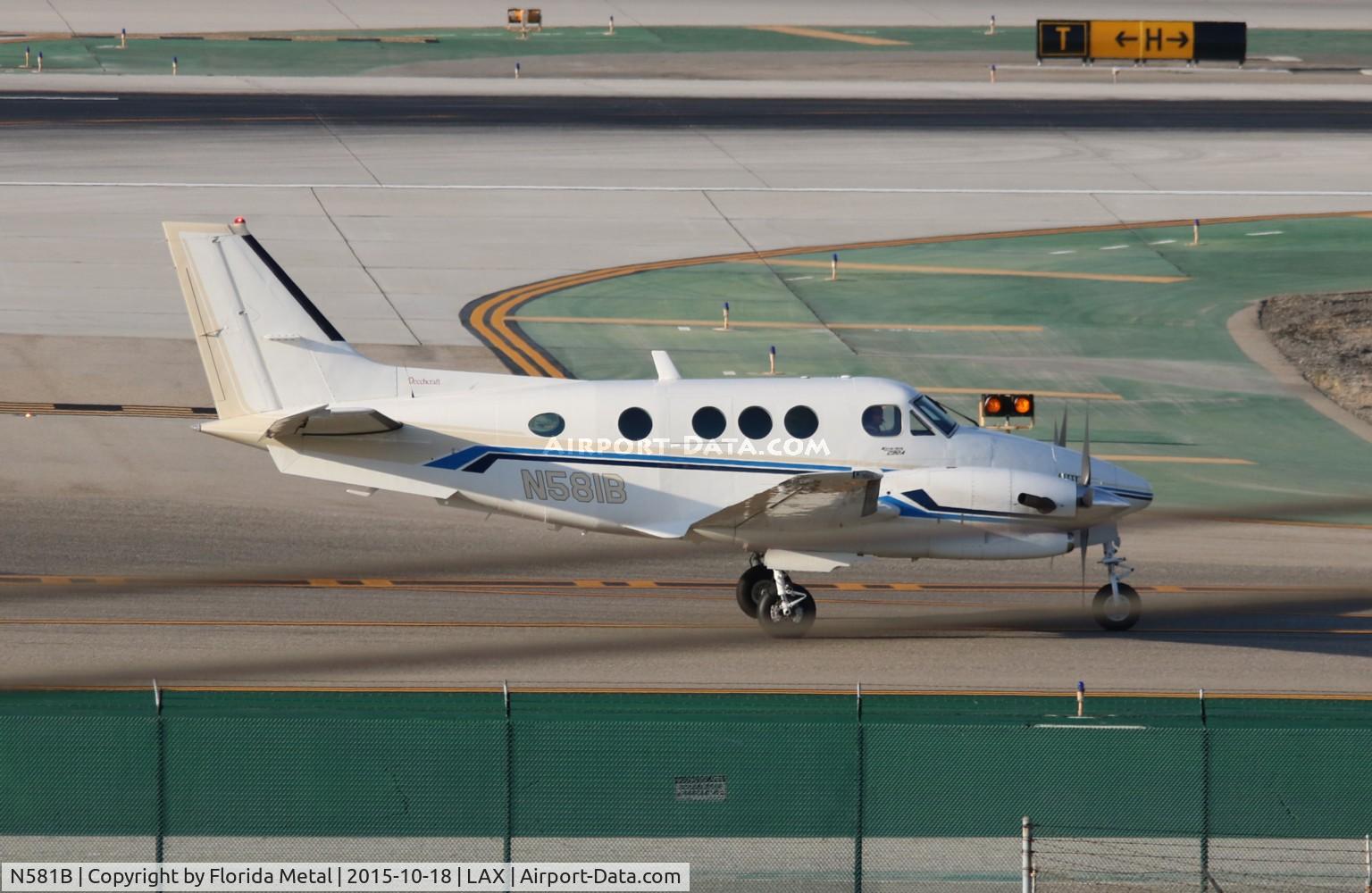 N581B, 1988 Beech C90A King Air C/N LJ-1170, Beech C90A