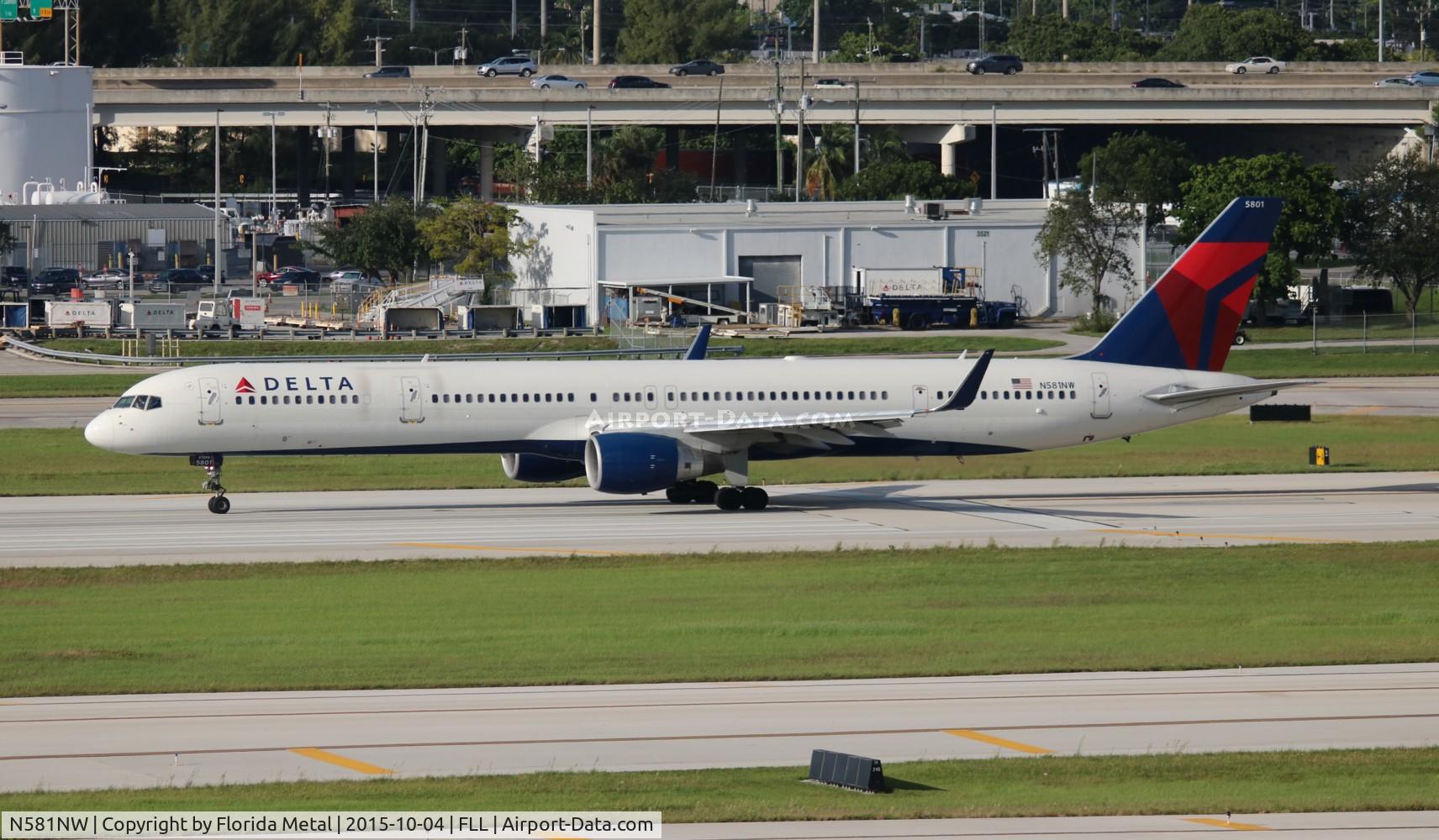 N581NW, 2002 Boeing 757-351 C/N 32982, Delta
