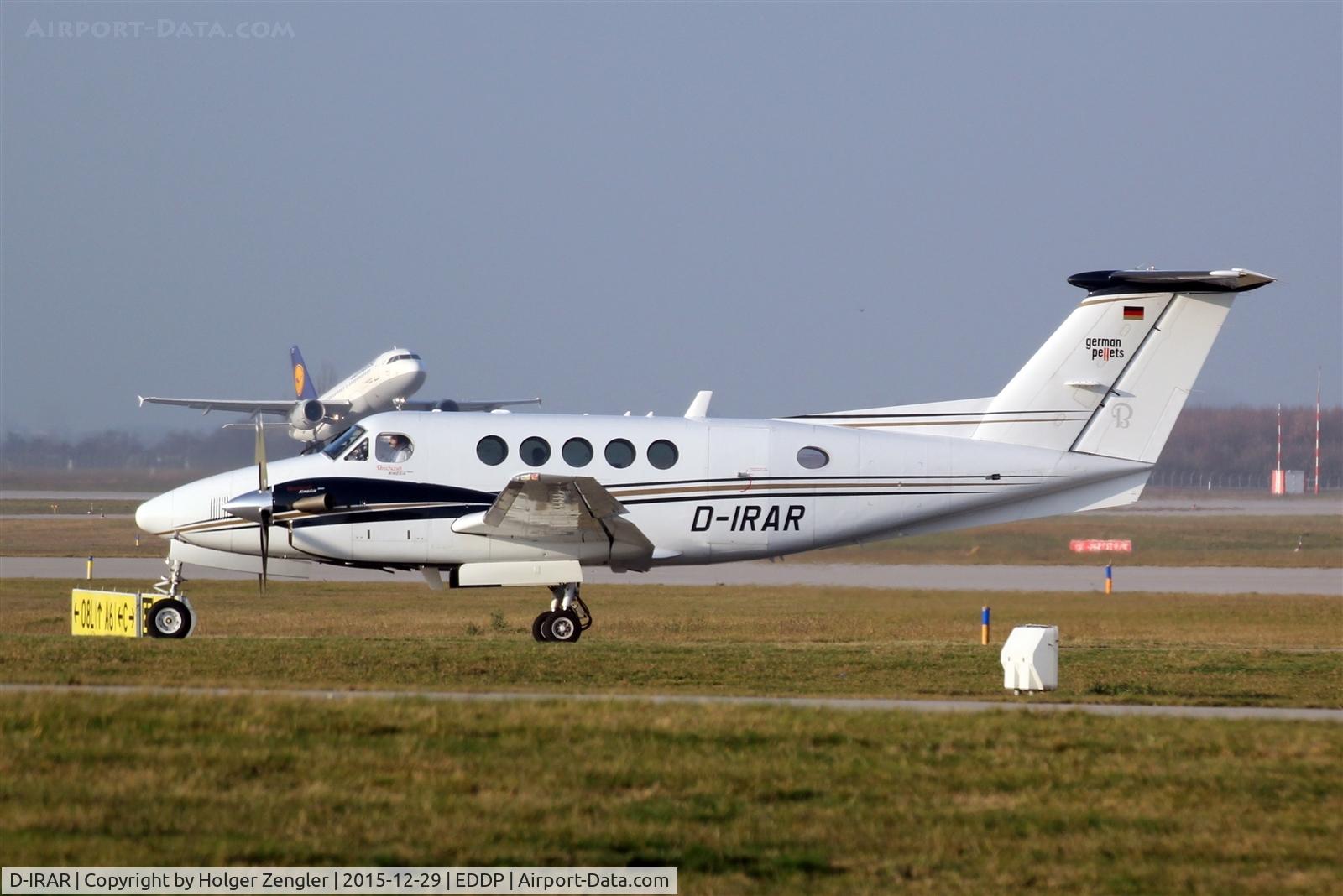 D-IRAR, 2006 Raytheon B200 Super King Air C/N BB-1957, Bizz prop on taxi to apron 1 east....