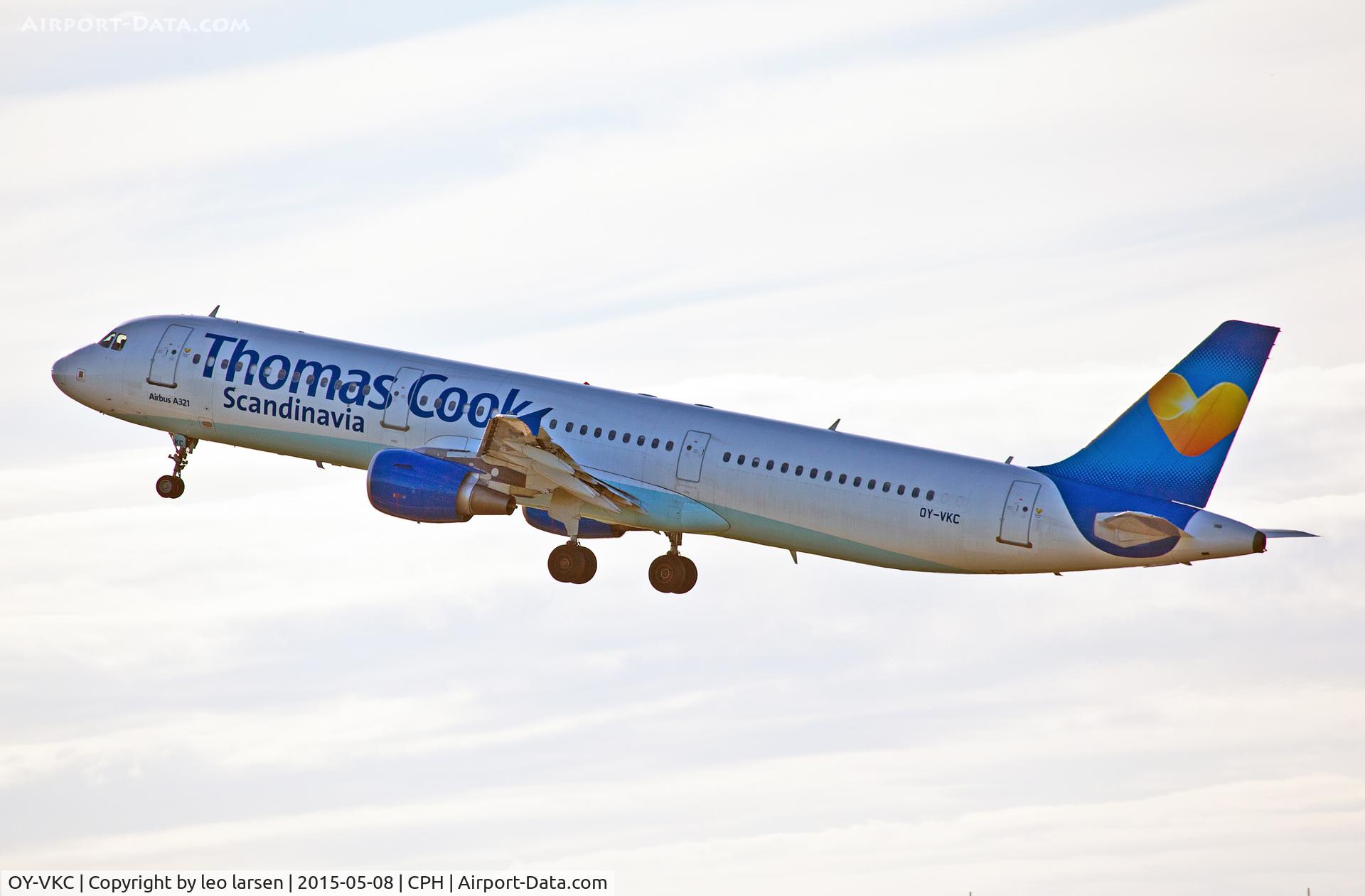 OY-VKC, 2003 Airbus A321-211 C/N 1932, Copenhagen 8.5.15
