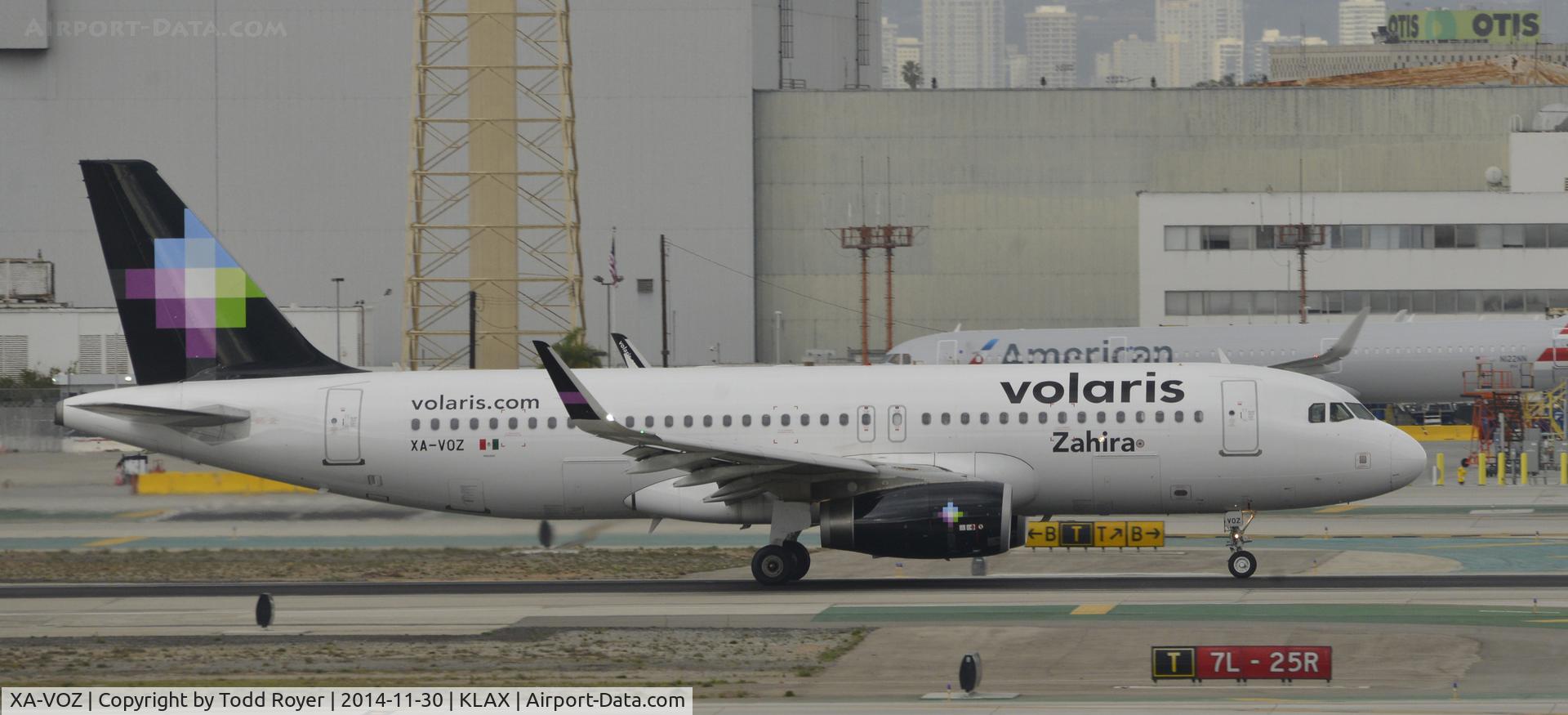 XA-VOZ, 2013 Airbus A320-233 C/N 5819, Departing LAX