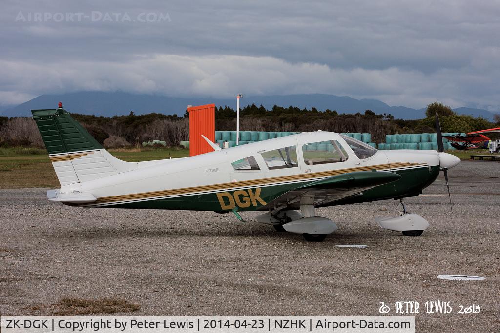 ZK-DGK, Piper PA-28-235 C/N 28-7310003, D W Kerr, Christchurch