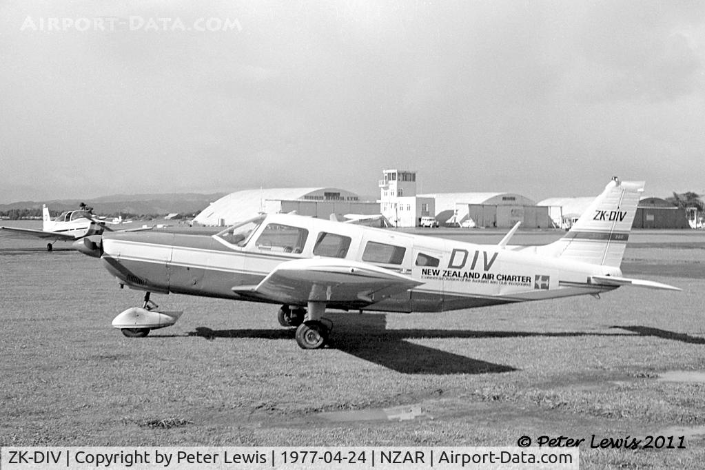 ZK-DIV, Piper PA-32-260 Cherokee Six C/N 32-7400015, Auckland AC, Ardmore