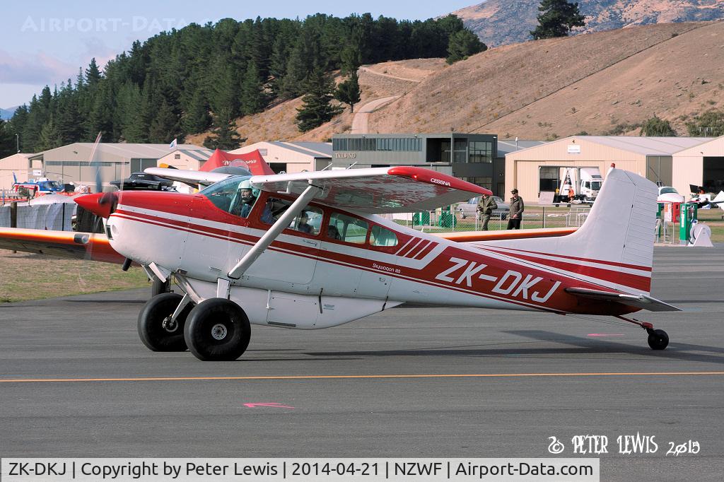 ZK-DKJ, Cessna A185F Skywagon 185 C/N 18502276, A J Bowmar, Gore