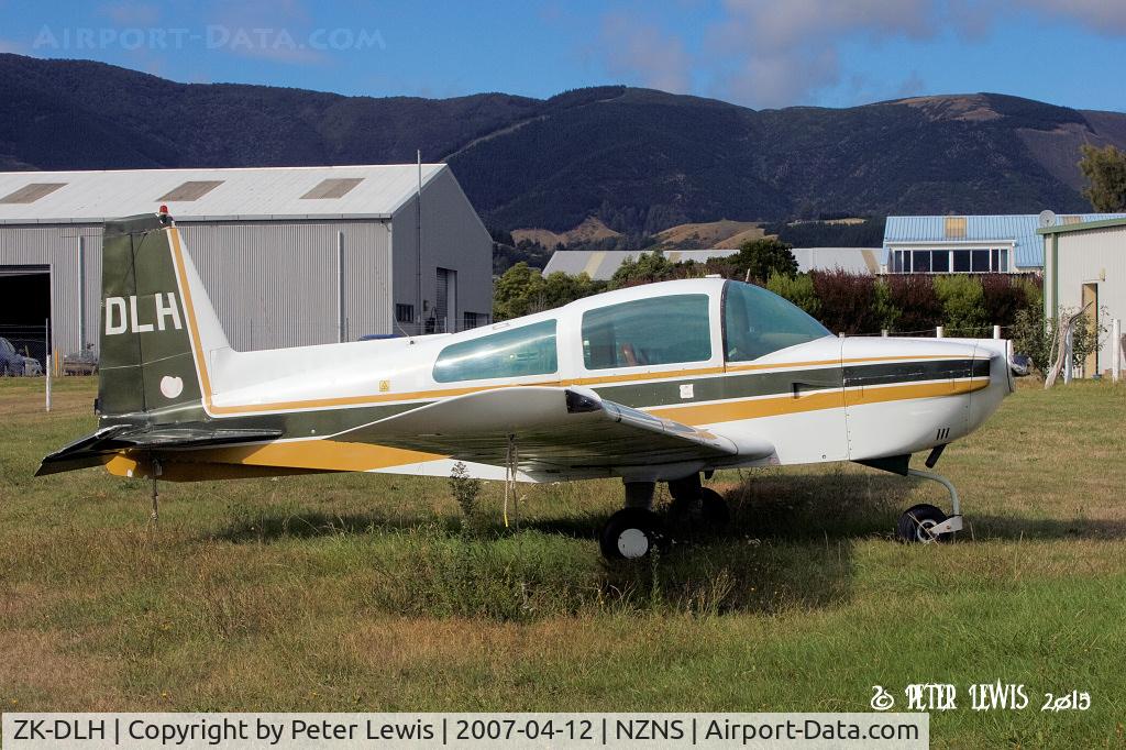 ZK-DLH, Grumman American AA-5 Traveler C/N AA5-0750, D J Mudgway, Westport