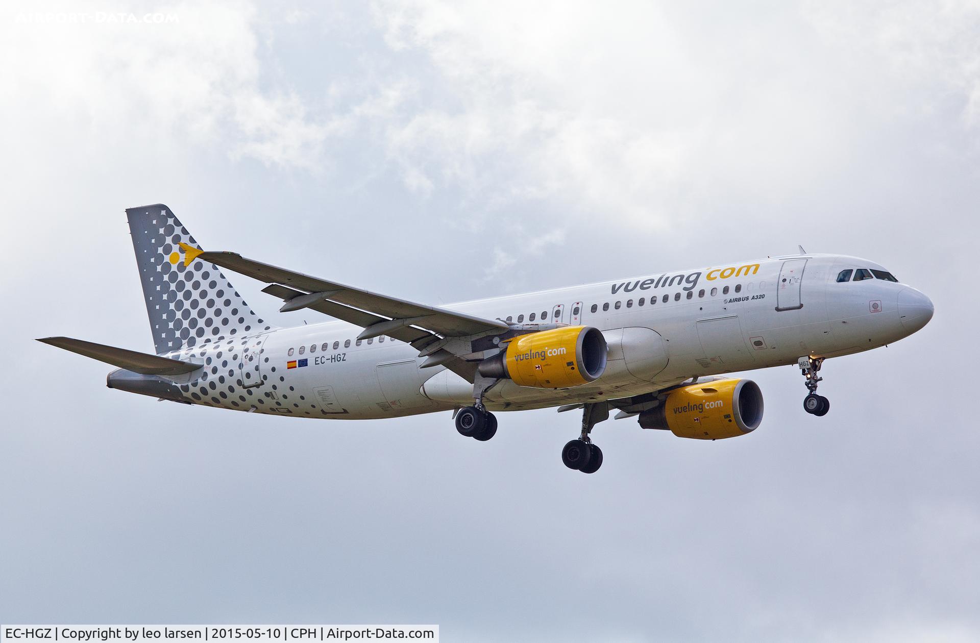 EC-HGZ, 2000 Airbus A320-214 C/N 1208, Copenhagen 10.5.15
