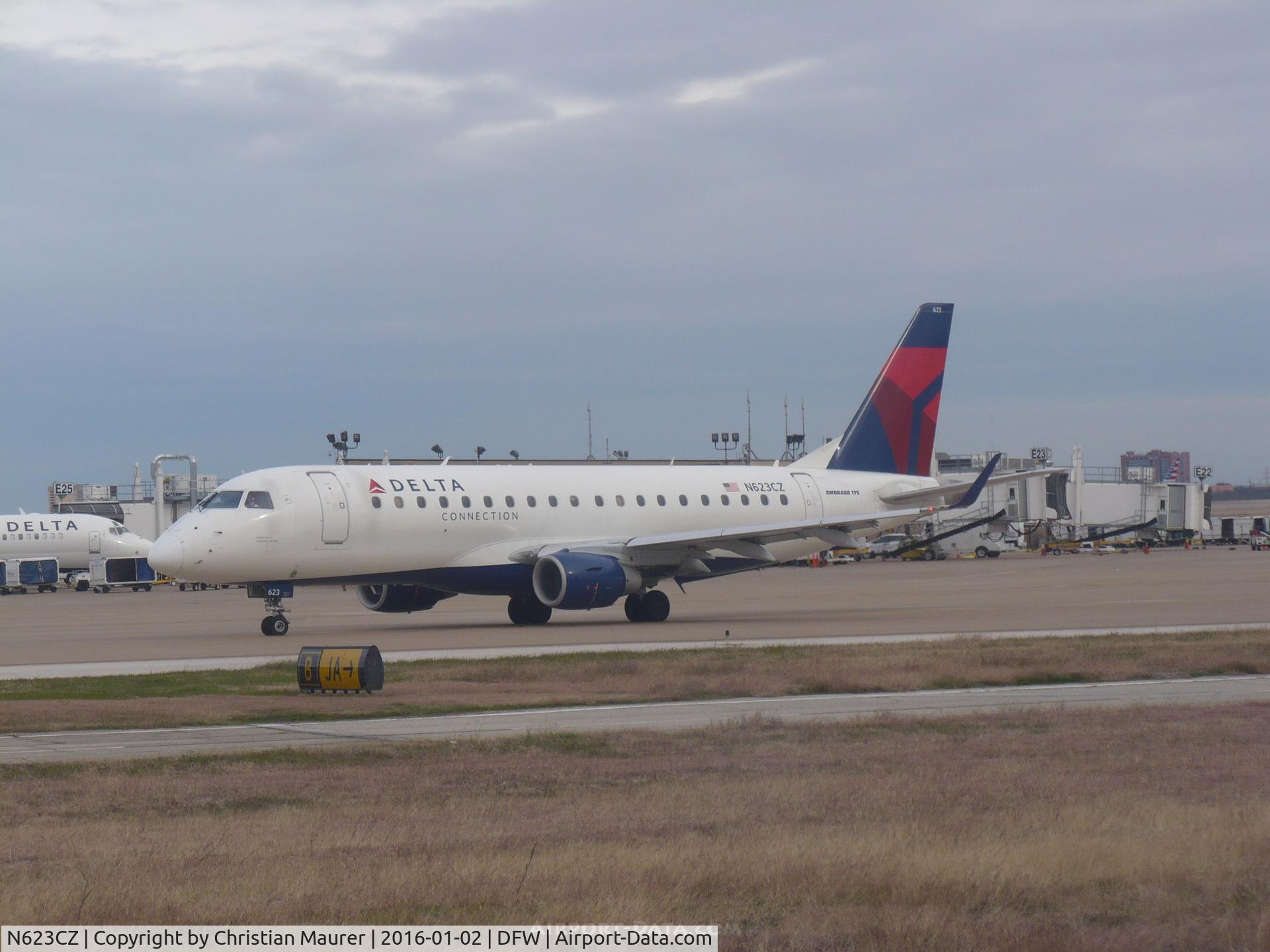 N623CZ, 2008 Embraer 175LR (ERJ-170-200LR) C/N 17000221, ERJ-170LR