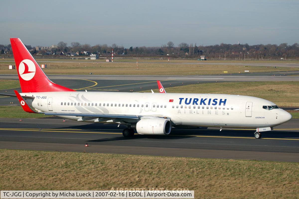 TC-JGG, 2005 Boeing 737-8F2 C/N 34405, At Düsseldorf