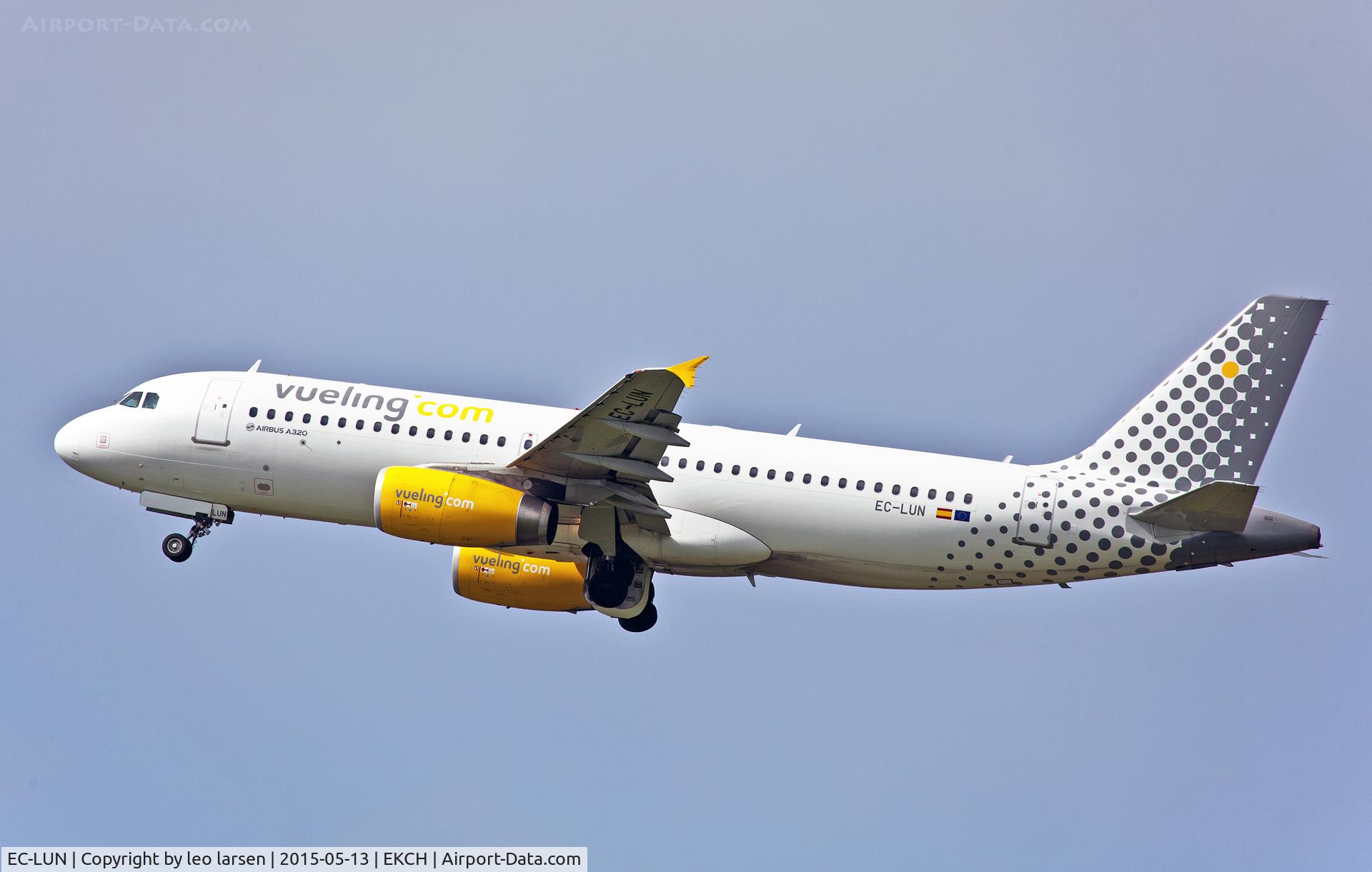 EC-LUN, 2013 Airbus A320-232 C/N 5479, Copenhagen 13.5.15