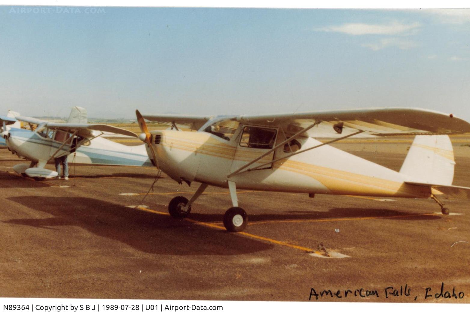 N89364, 1946 Cessna 140 C/N 8396, 364 with an overnight stop at American Falls,ID. That is the landing light on the bottom of the wing.It was somewhat reluctant about staying up.
