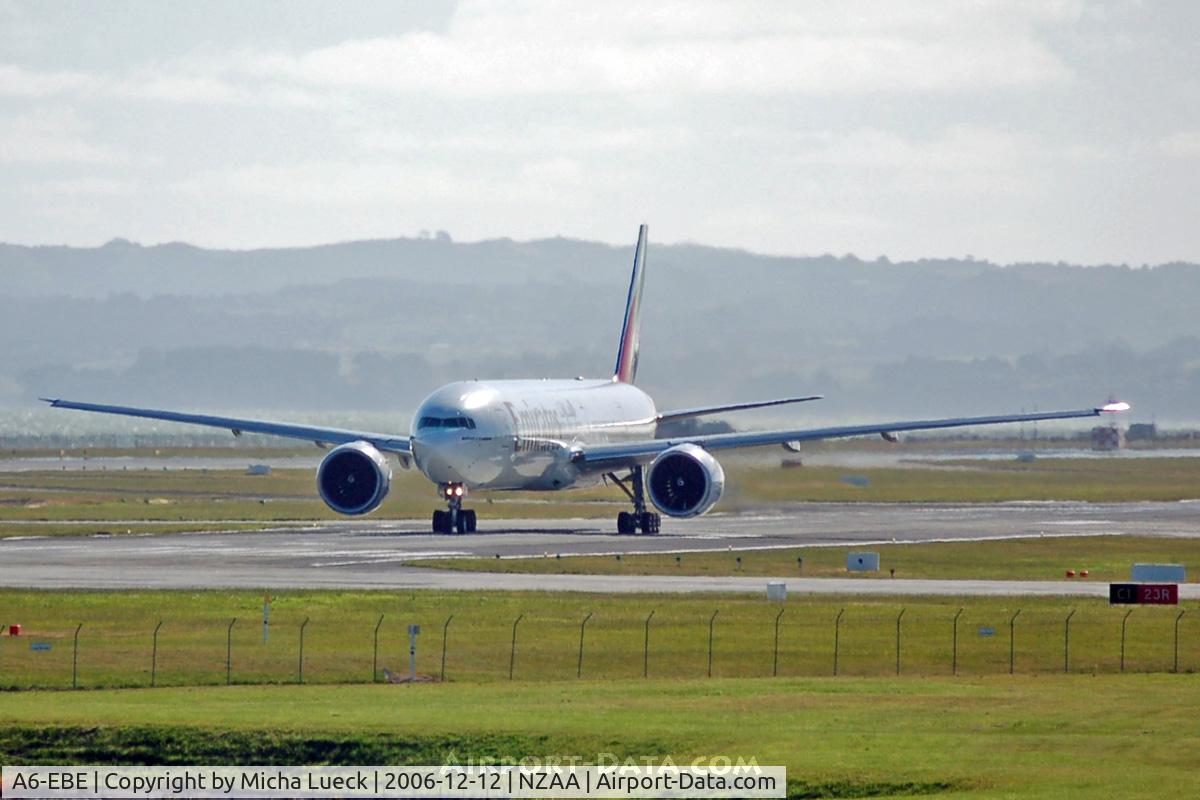 A6-EBE, 2005 Boeing 777-36N/ER C/N 32788, At Auckland