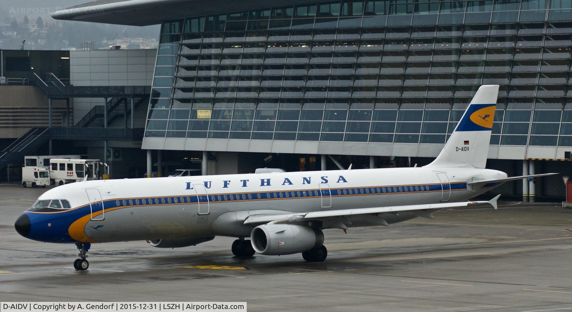 D-AIDV, 2012 Airbus A321-231 C/N 5413, Lufthansa (Retro cs.), seen here after pushback from the gate at Zürich-Kloten(LSZH)