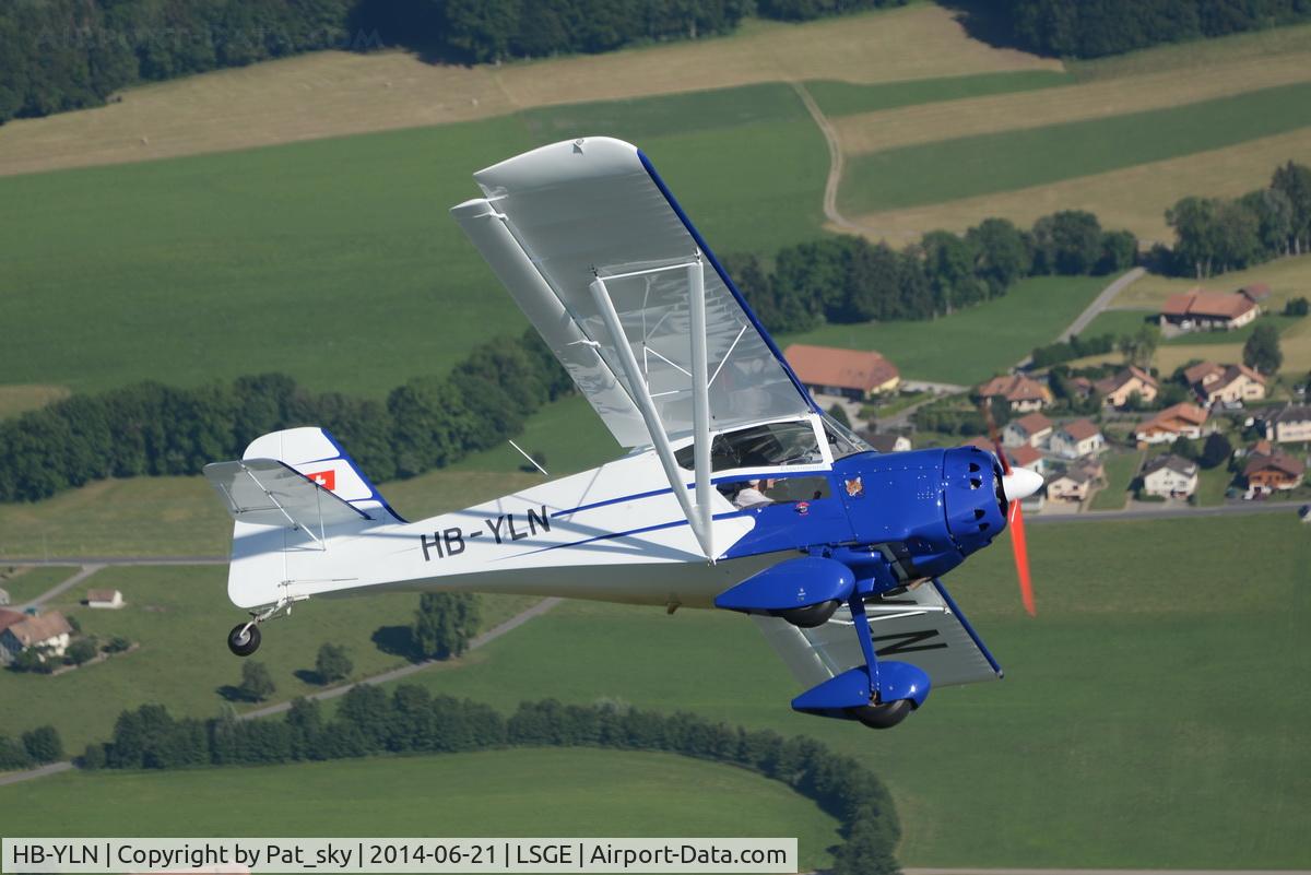 HB-YLN, 2011 Kitfox Aircraft Model 4 C/N MSN1587, In flight south of Ecuvillens