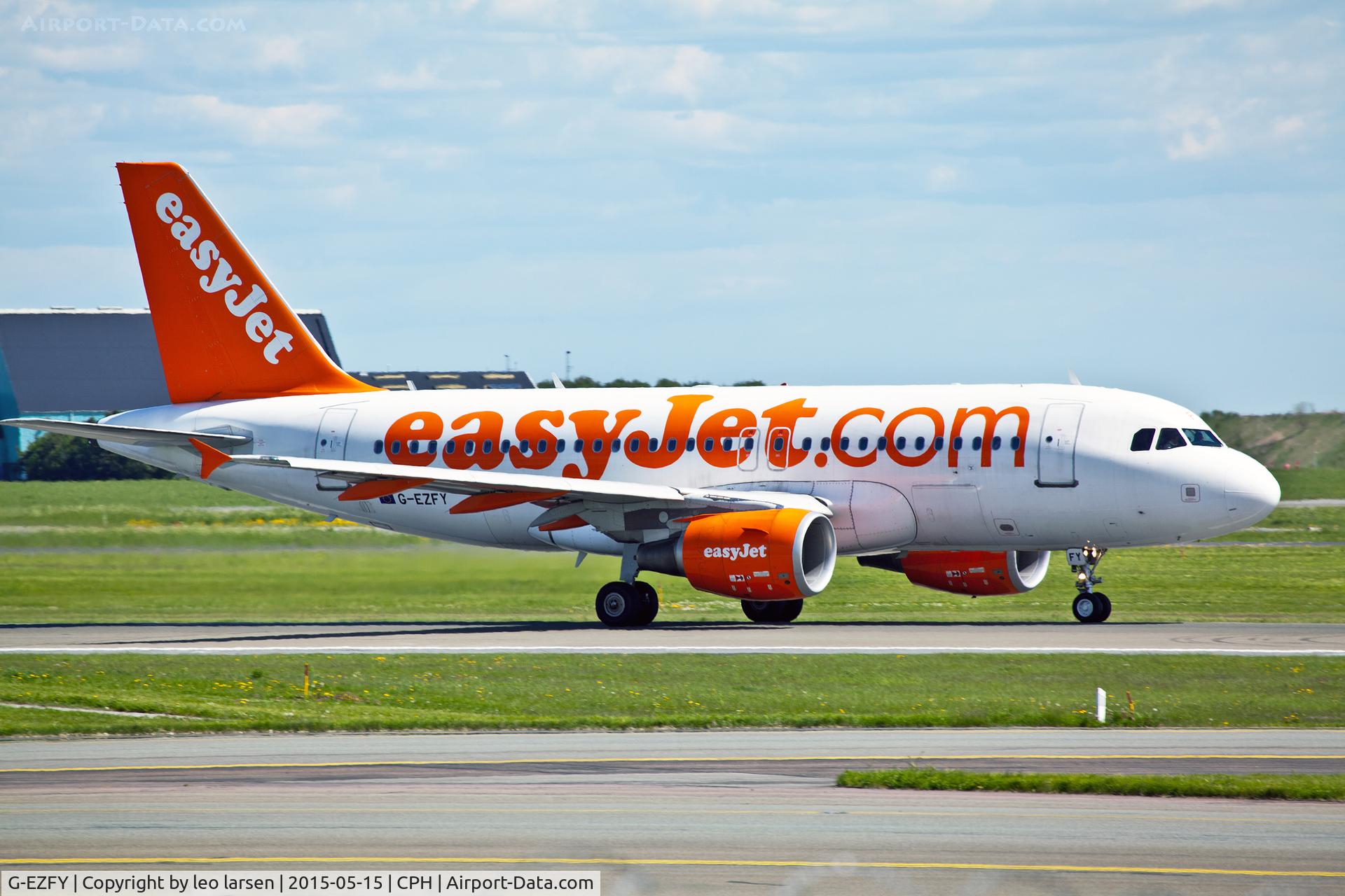 G-EZFY, 2010 Airbus A319-111 C/N 4418, Copenhagen 15.5.15