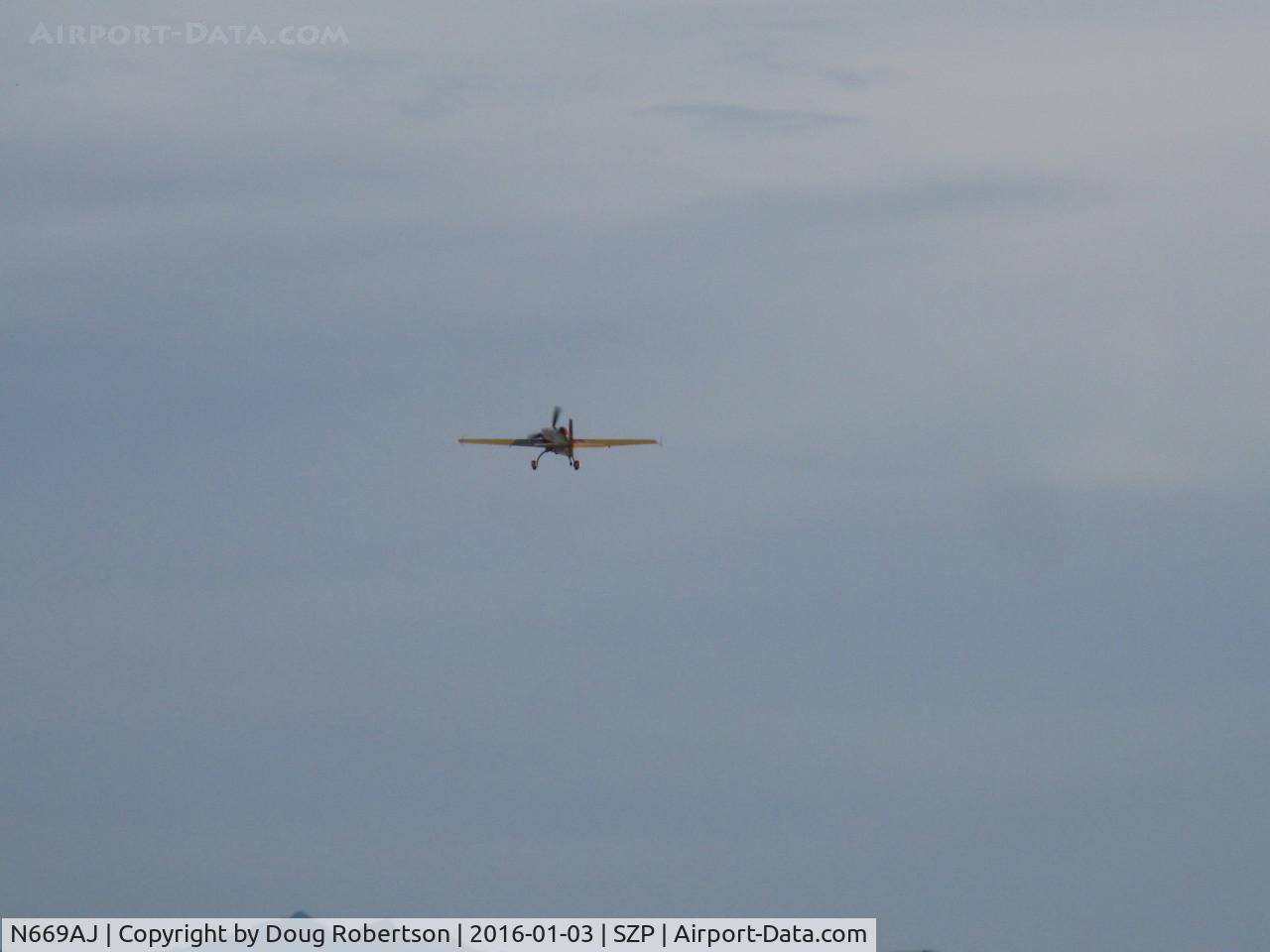 N669AJ, Extra EA-330SC C/N SC001E, Extraflugzeugproduktions EA330/SC, Lycoming AEIO-540-L1B5 300 Hp, modified Experimental class, fast takeoff climb Rwy 04