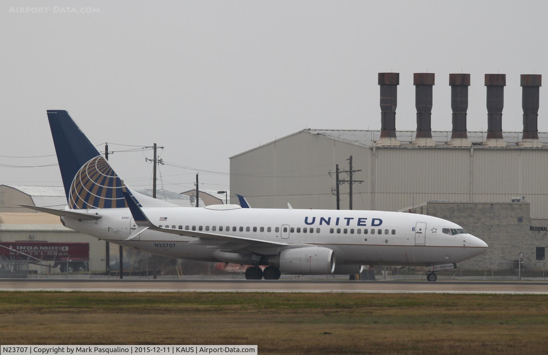 N23707, 1998 Boeing 737-724 C/N 28768, Boeing 737-700