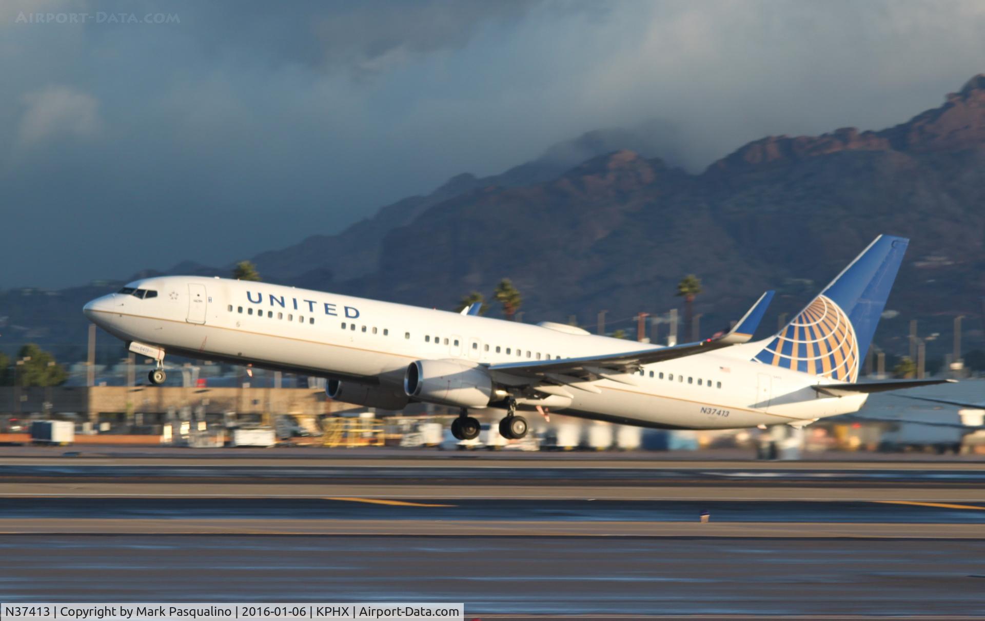 N37413, 2008 Boeing 737-924/ER C/N 31664, Boeing 737-900ER