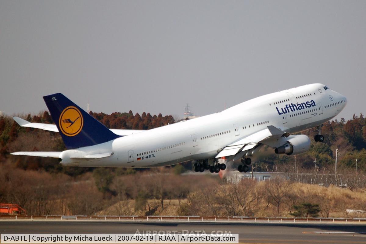 D-ABTL, 2002 Boeing 747-430 C/N 29872, At Narita