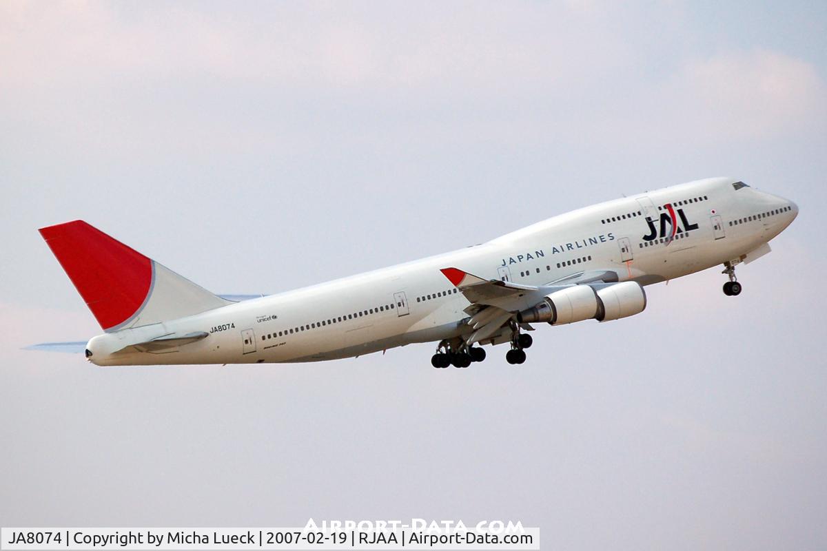 JA8074, 1990 Boeing 747-446 C/N 24426, At Narita