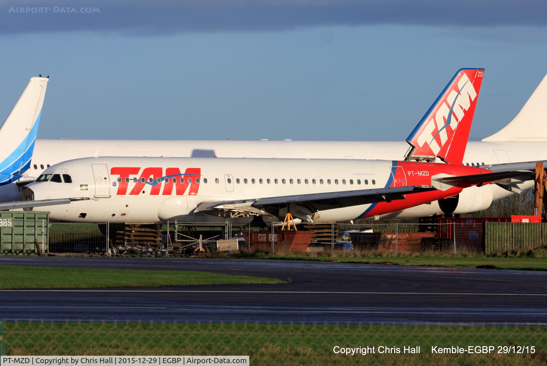 PT-MZD, 1999 Airbus A319-132 C/N 1096, in the scrapping area at Kemble