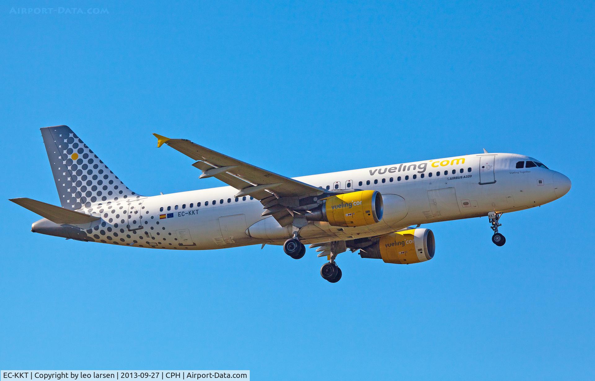 EC-KKT, 2007 Airbus A320-214 C/N 3293, Copenhagen 27.9.13