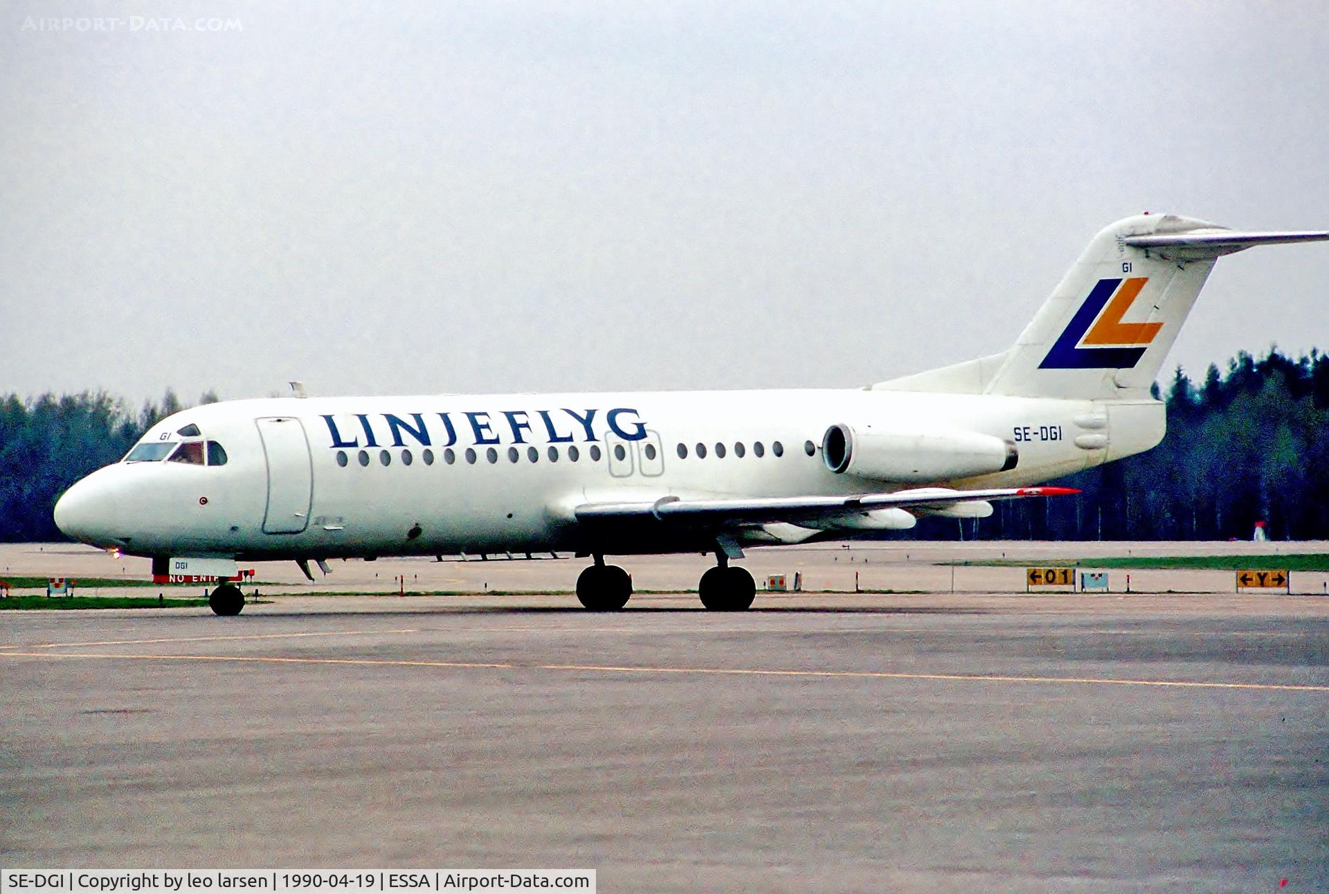 SE-DGI, 1977 Fokker F-28-4000 Fellowship C/N 11122, Stockholm ARN 19.4.90