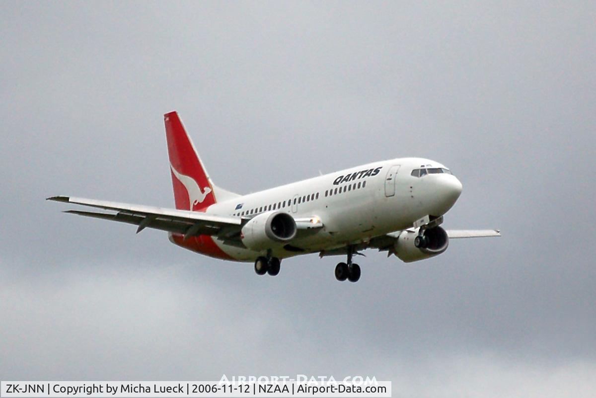 ZK-JNN, 1998 Boeing 737-376 C/N 24295, At Auckland