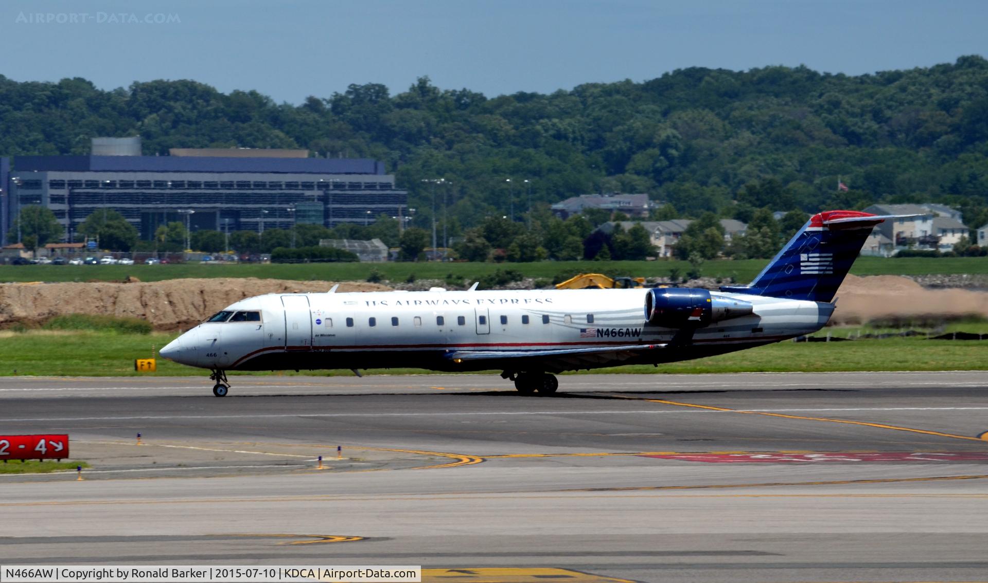 N466AW, 2004 Bombardier CRJ-200LR (CL-600-2B19) C/N 7899, Takeoff National