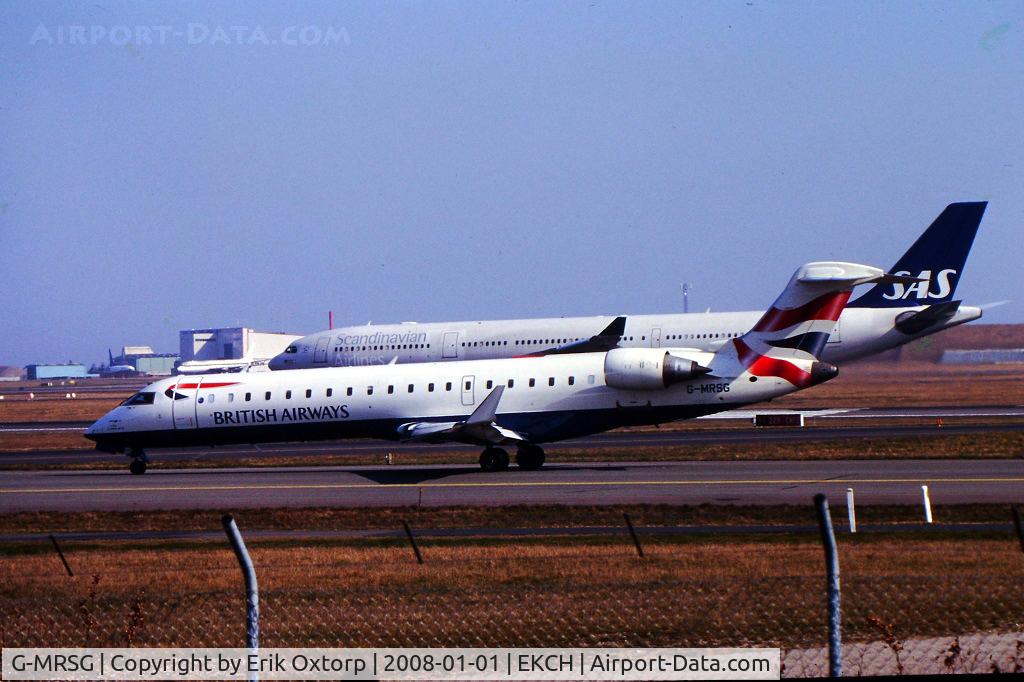 G-MRSG, 2002 Bombardier CRJ-701ER (CL-600-2C10) Regional Jet C/N 10052, G-MRSG in CPH APR03