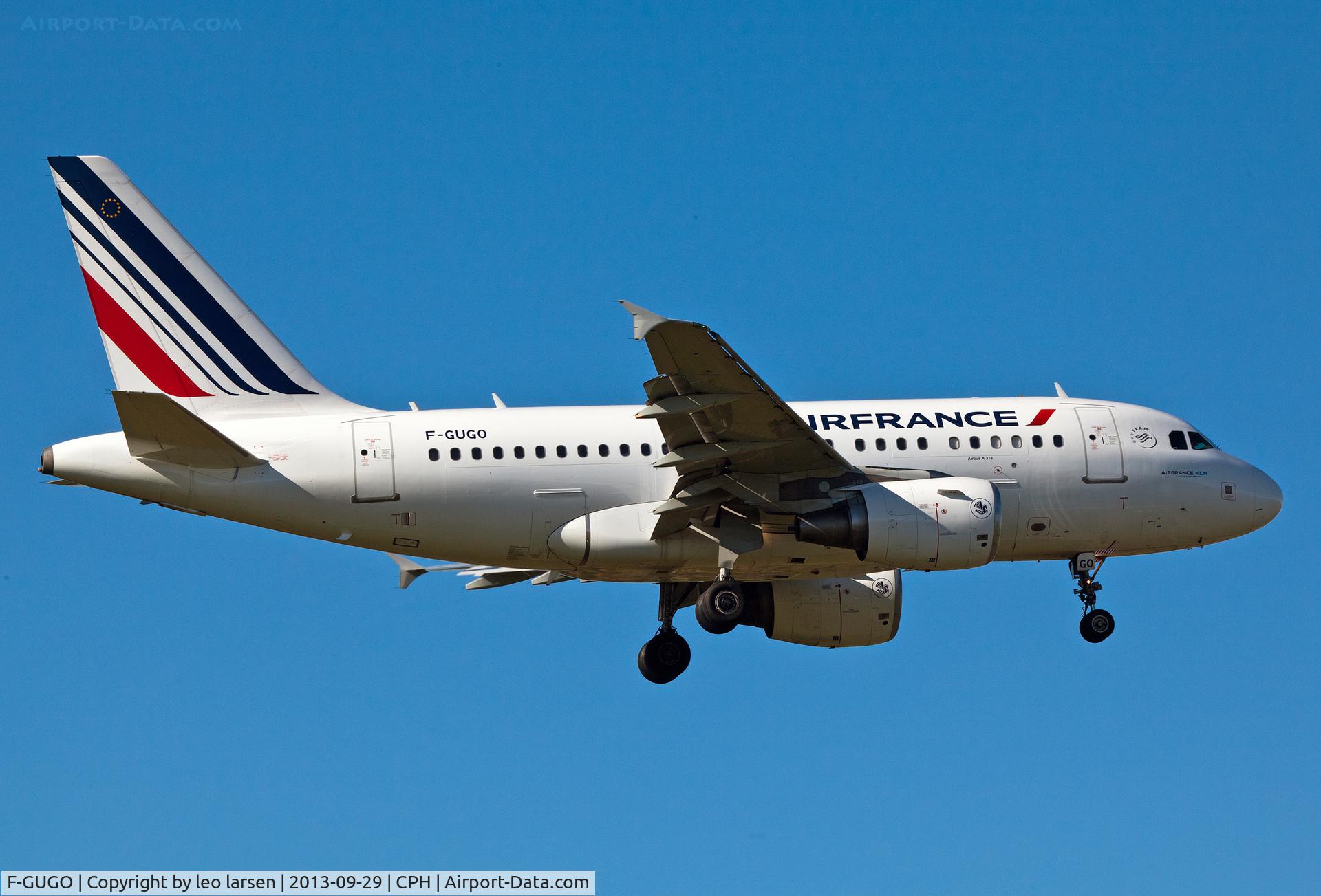 F-GUGO, 2006 Airbus A318-111 C/N 2951, Copenhagen 29.9.13