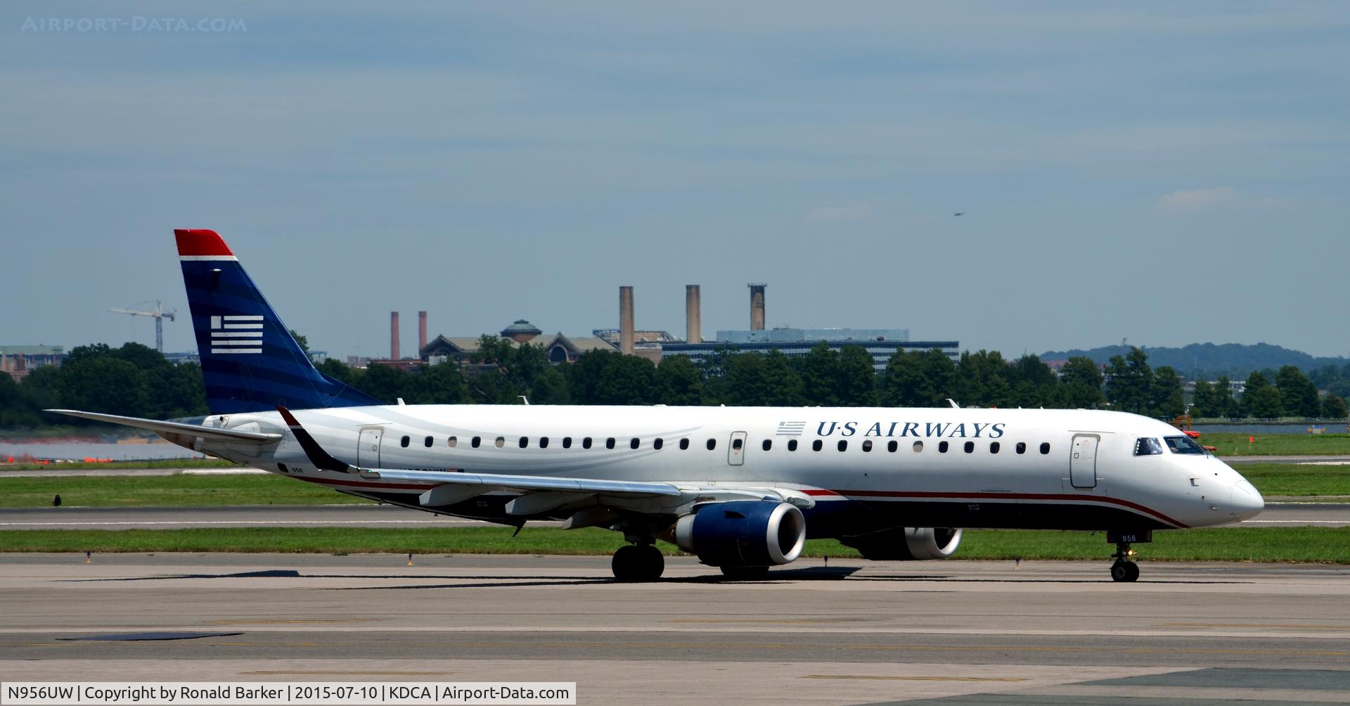 N956UW, 2008 Embraer ERJ-190-100 IGW 190AR C/N 19000156, Taxi National