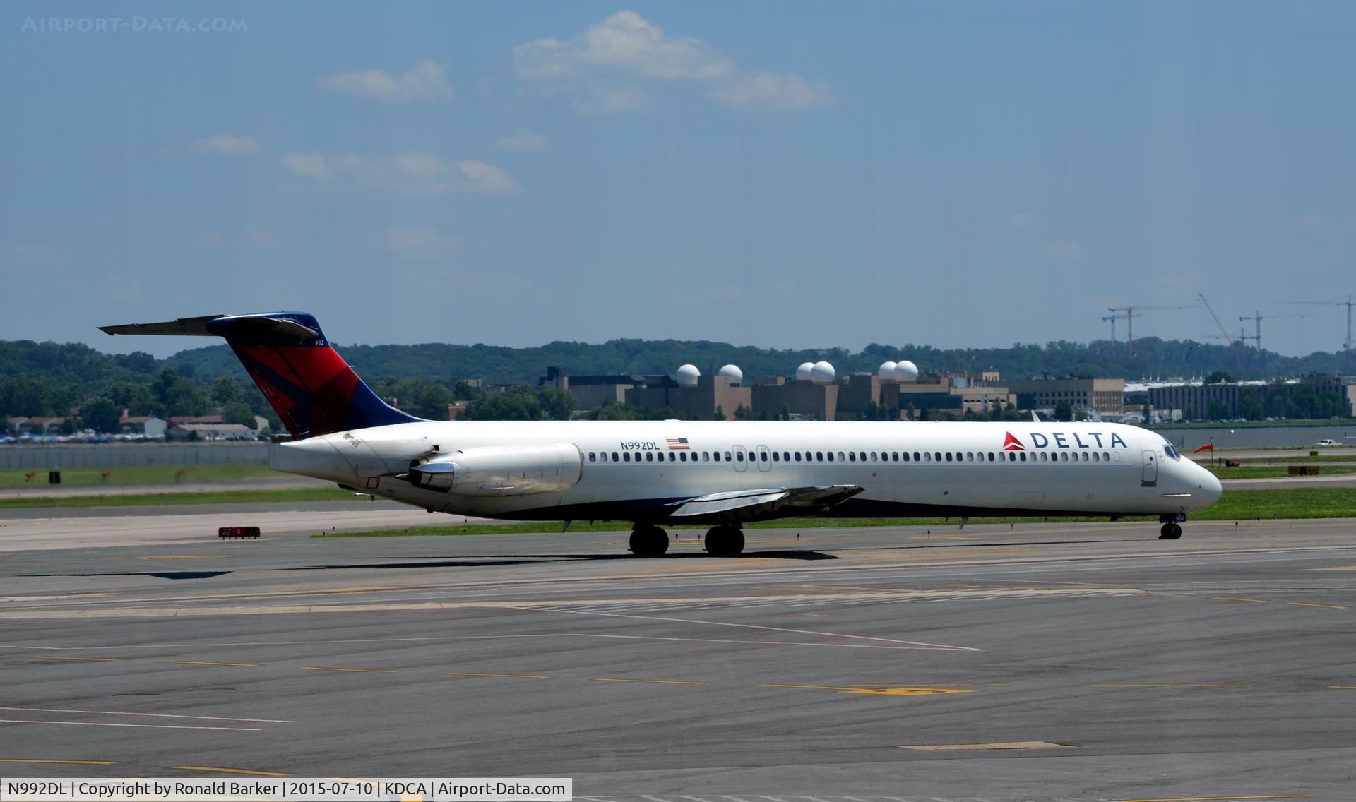 N992DL, 1991 McDonnell Douglas MD-88 C/N 53344, Taxi National