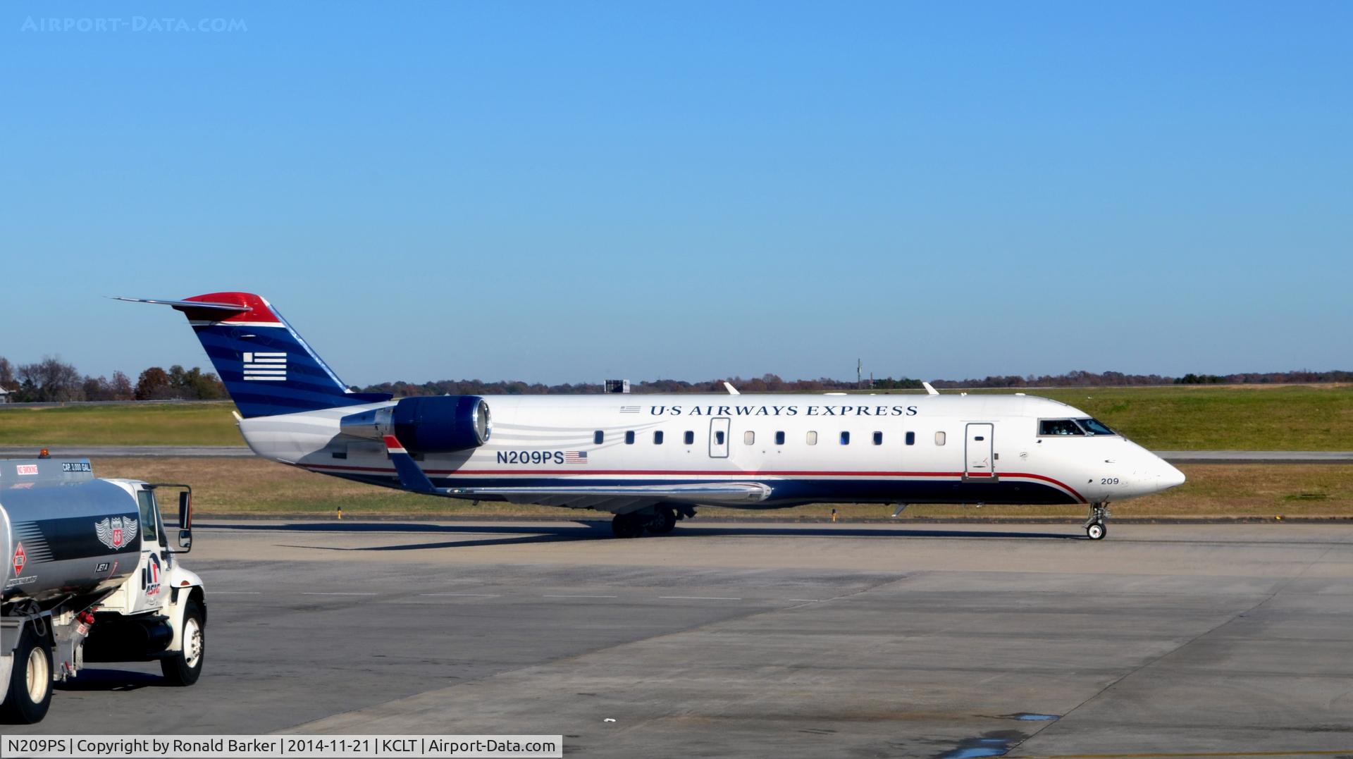N209PS, 2003 Bombardier CRJ-200ER (CL-600-2B19) C/N 7874, Taxi CLT