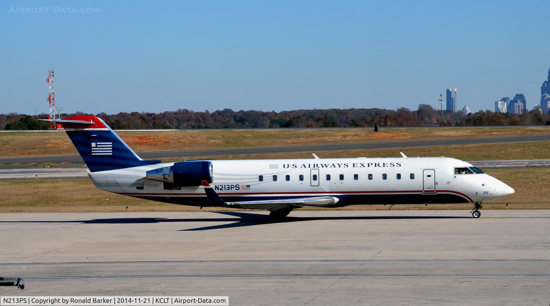 N213PS, 2003 Bombardier CRJ-200ER (CL-600-2B19) C/N 7879, Taxi CLT