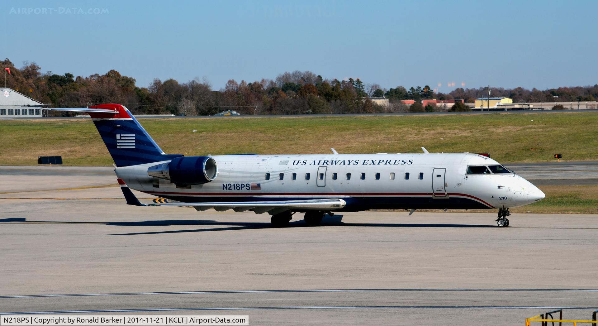 N218PS, 2003 Bombardier CRJ-200ER (CL-600-2B19) C/N 7885, Taxi CLT