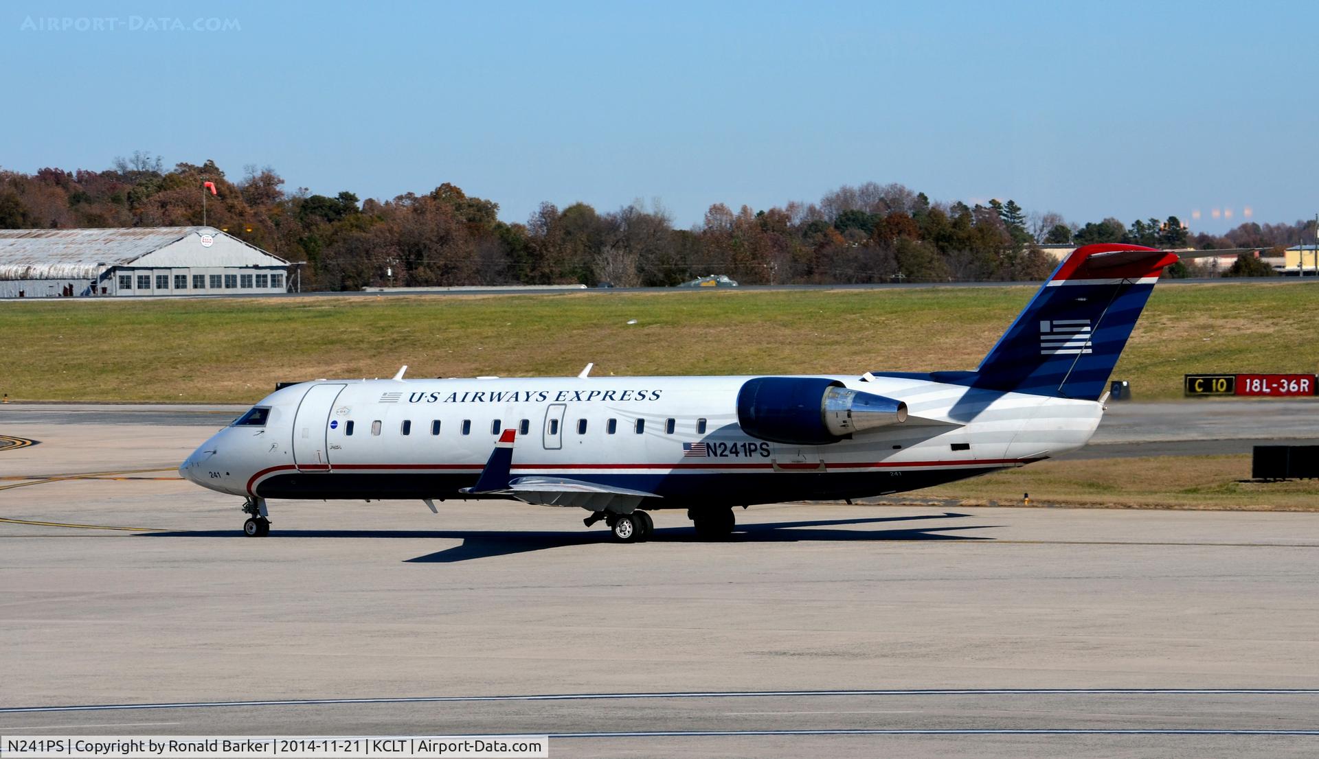 N241PS, 2004 Bombardier CRJ-200ER (CL-600-2B19) C/N 7909, Taxi CLT