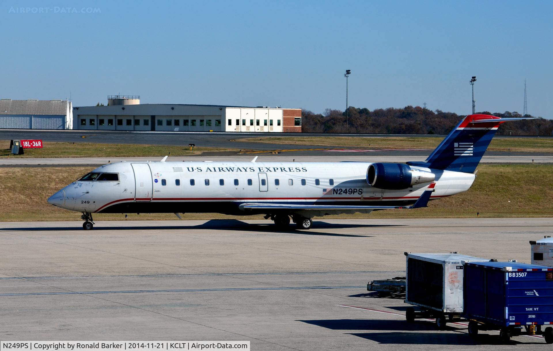 N249PS, 2004 Bombardier CRJ-200ER (CL-600-2B19) C/N 7926, Taxi CLT