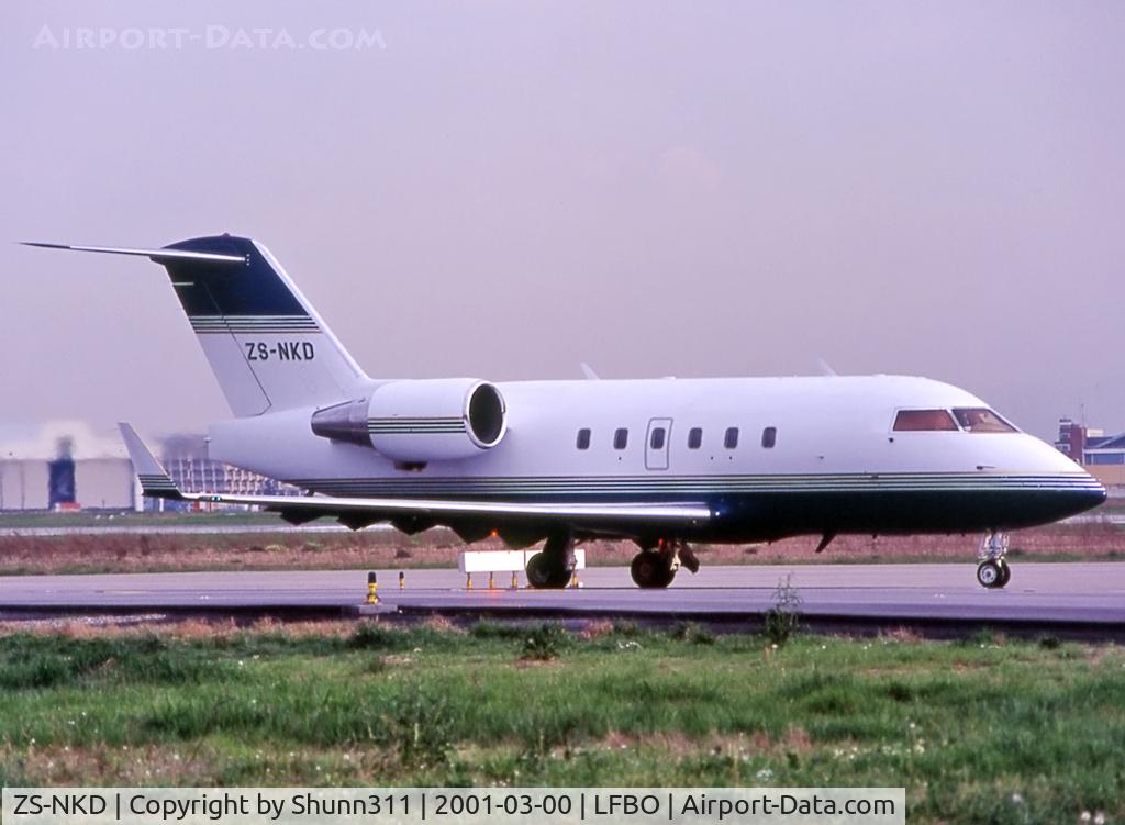 ZS-NKD, 1989 Canadair Challenger 601-3A (CL-600-2B16) C/N 5060, Taxiing holding point rwy 14L for departure...