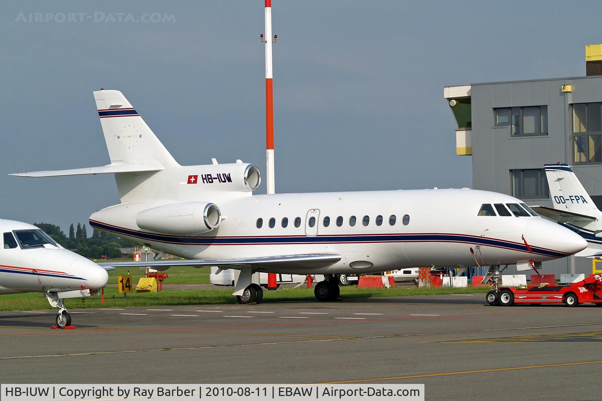 HB-IUW, 1995 Dassault Falcon 900B C/N 150, Dassault Falcon 900B [150] (Jet Aviation Business Jets AG) Antwerp-Deurne~OO 11/08/2010