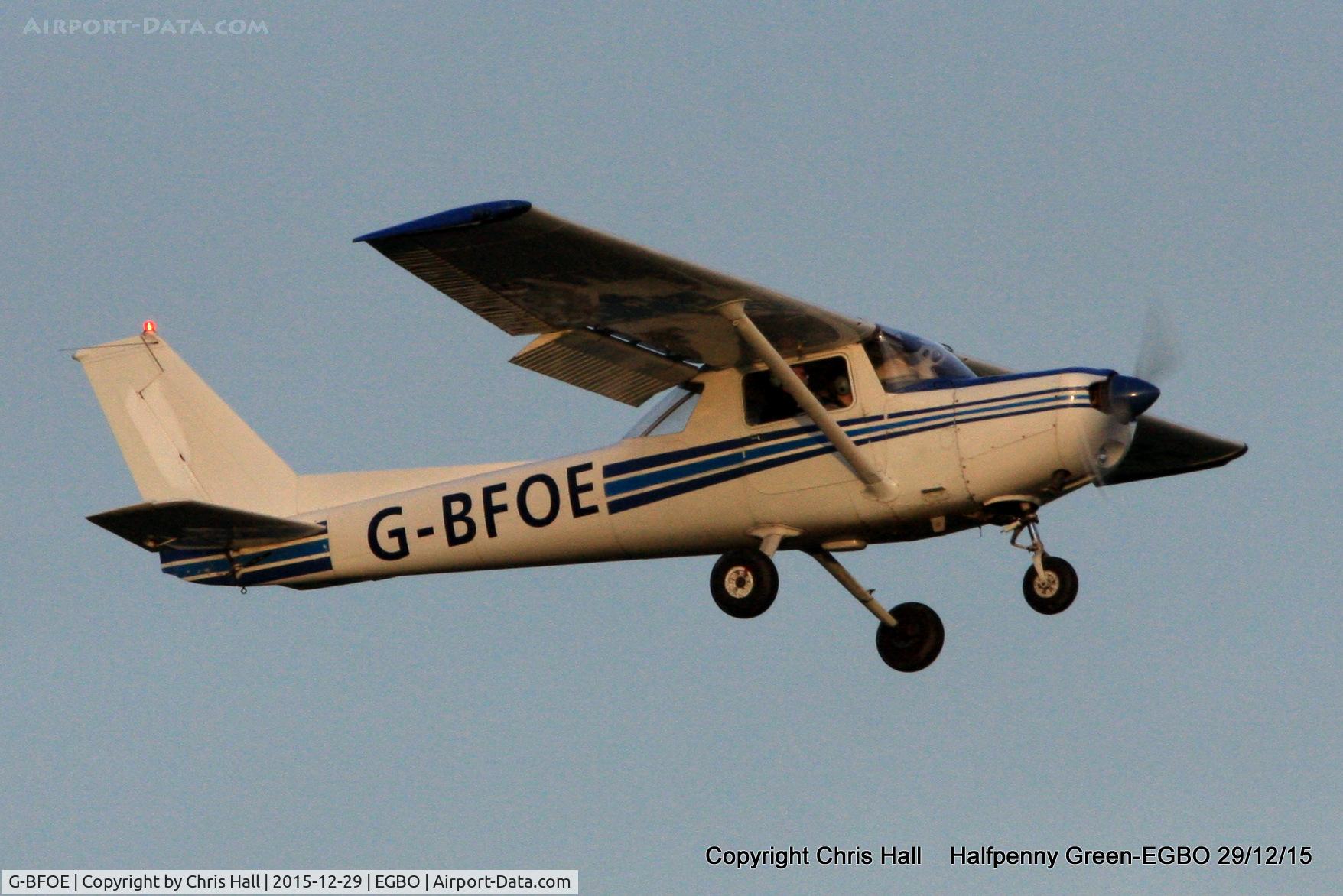 G-BFOE, 1978 Reims F152 C/N 1475, at Halfpenny Green
