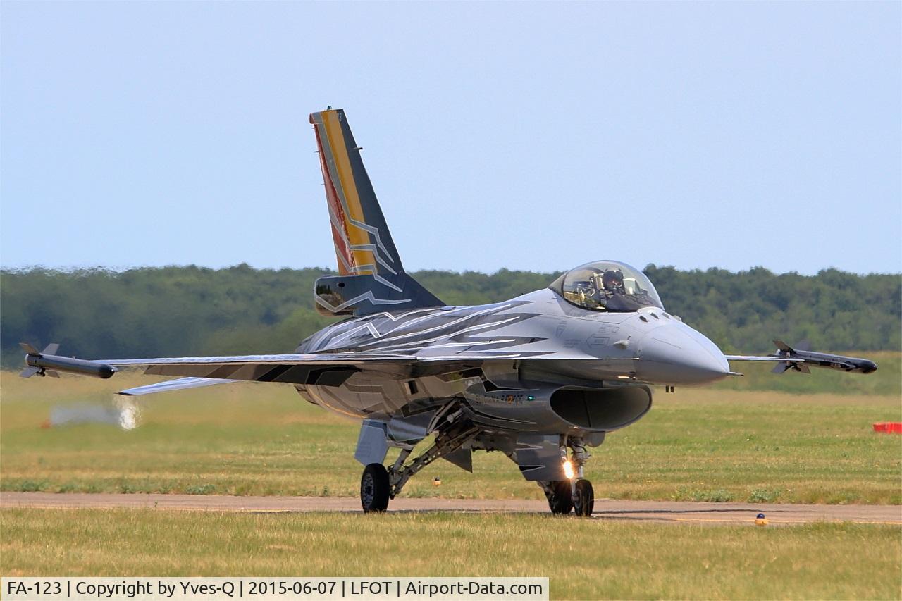 FA-123, SABCA F-16AM Fighting Falcon C/N 6H-123, Belgian Air Force SABCA F-16AM Fighting Falcon, Taxiing to parking area, Tours-St Symphorien Air Base 705 (LFOT-TUF) Open day 2015