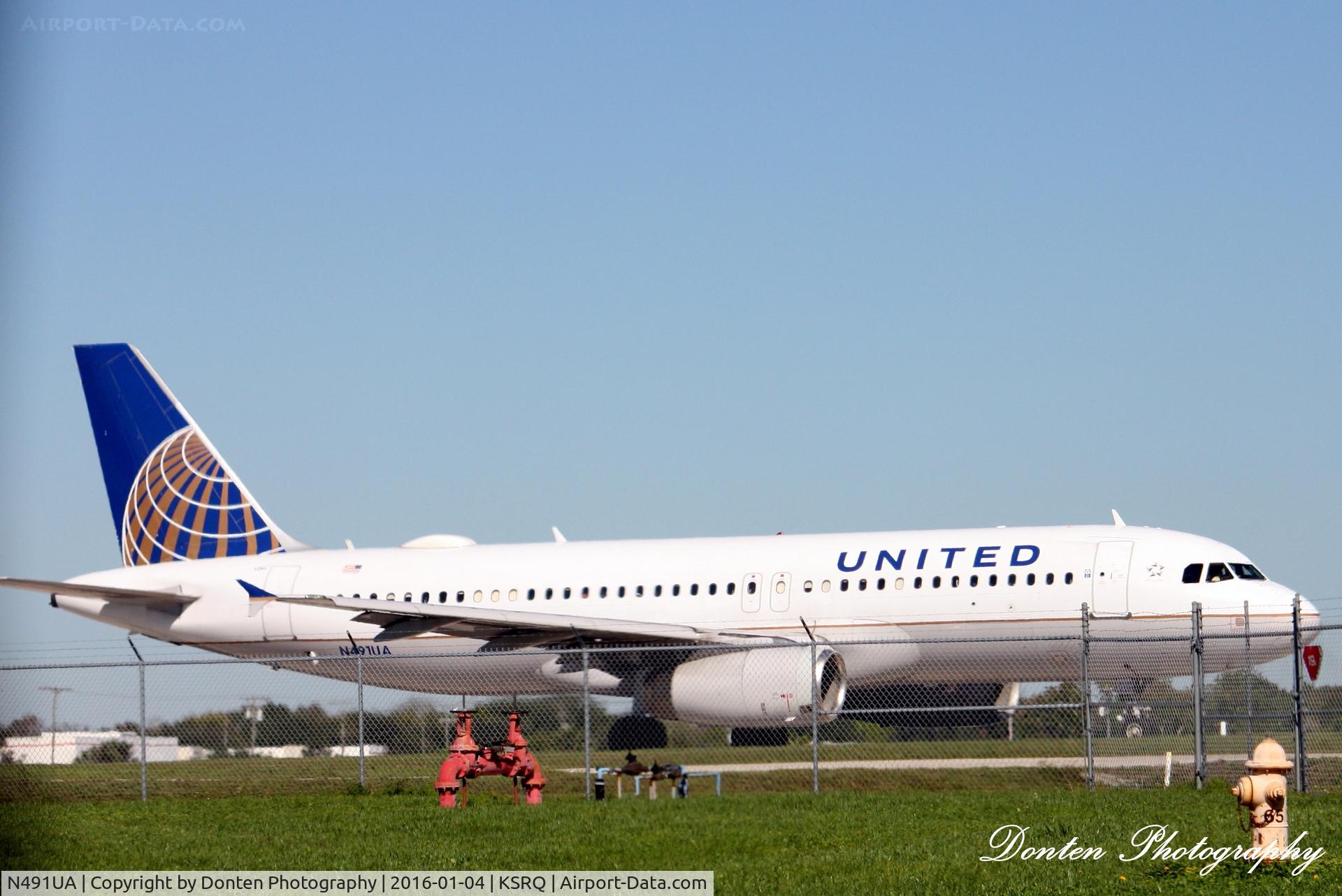 N491UA, 2002 Airbus A320-232 C/N 1741, United Flight 1641 (N491UA) prepares for departure at Sarasota-Bradenton International Airport