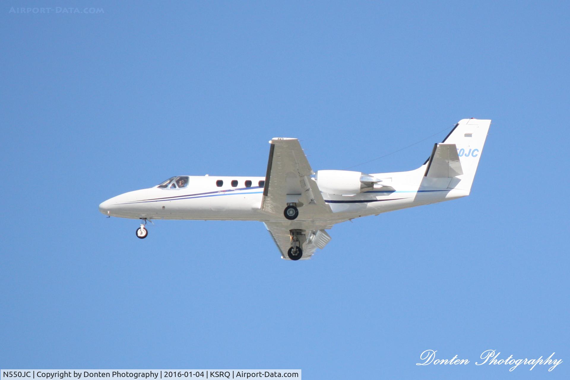 N550JC, 1978 Cessna 550 Citation II C/N 550-0038, Cessna Citation II (N550JC) on approach to Sarasota-Bradenton International Airport