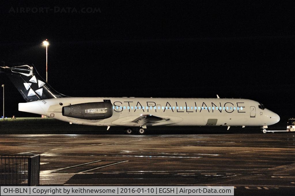 OH-BLN, 1999 Boeing 717-2K9 C/N 55053, Arriving for paint work.
