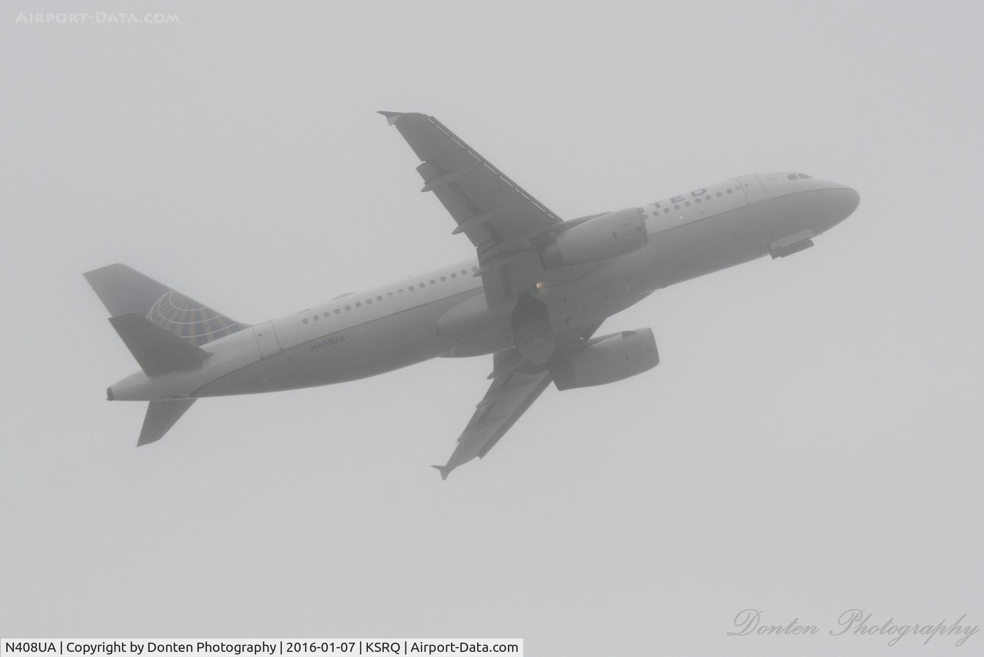 N408UA, 1994 Airbus A320-232 C/N 457, United Flight 1641 (N408UA) departs a foggy Sarasota-Bradenton International Airport enroute to Chicago-O'Hare International Airport