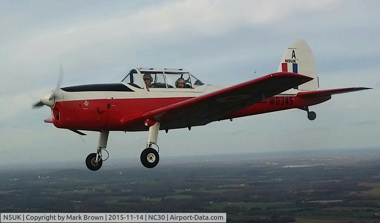 N5UK, 1952 De Havilland DHC-1 Chipmunk T.10 C/N C1/0282, Inflight near Mooresville, NC, Danny and Diane Linkous