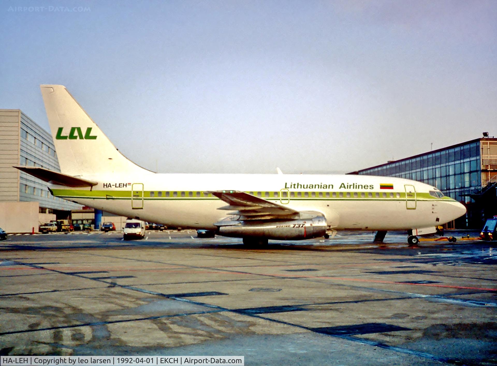 HA-LEH, 1981 Boeing 737-2Q8 C/N 22453, Copenhagen April 1992