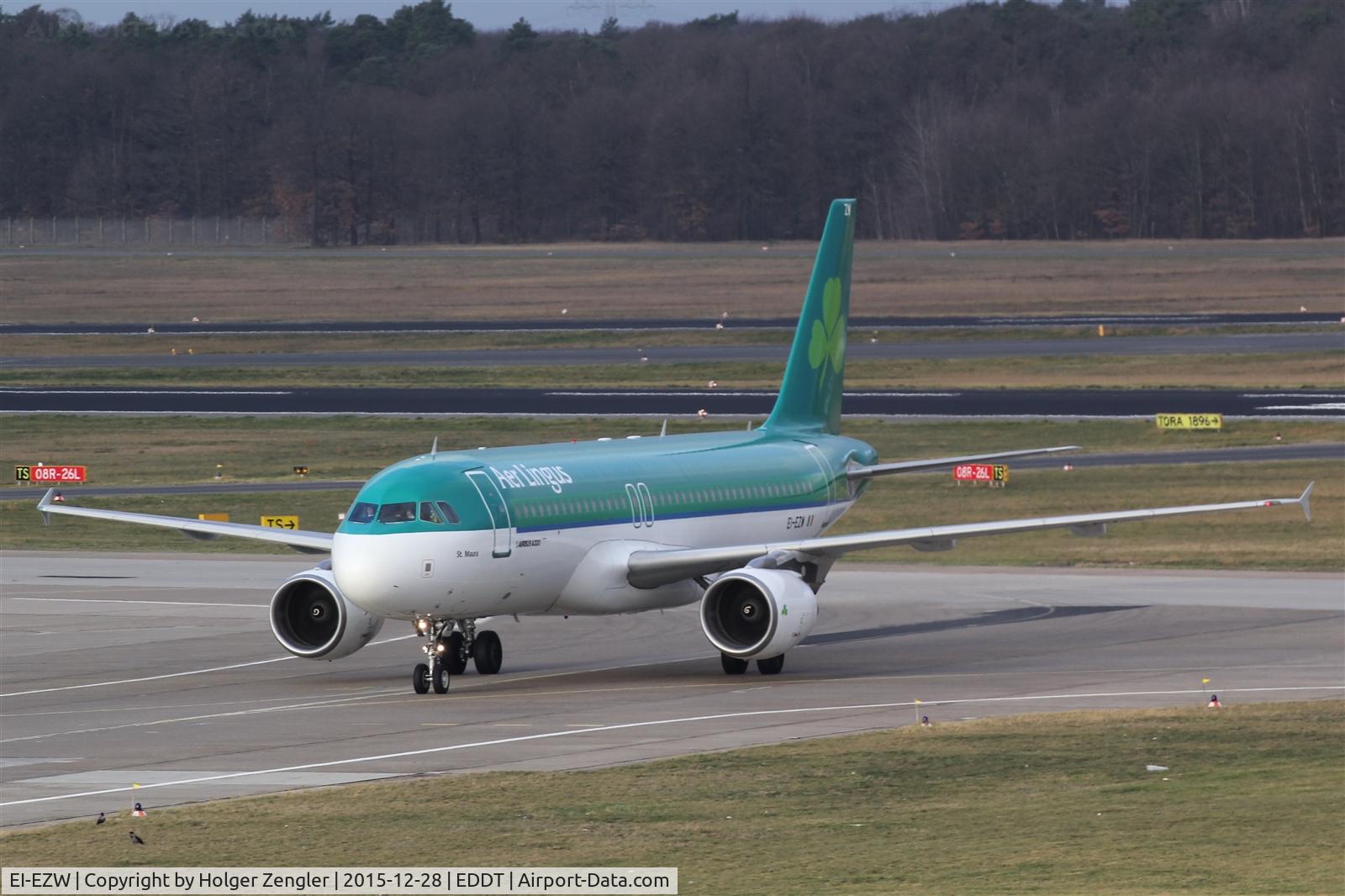 EI-EZW, 2003 Airbus A320-214 C/N 1983, Rosie Lee is now St. Maura and red changes into green....